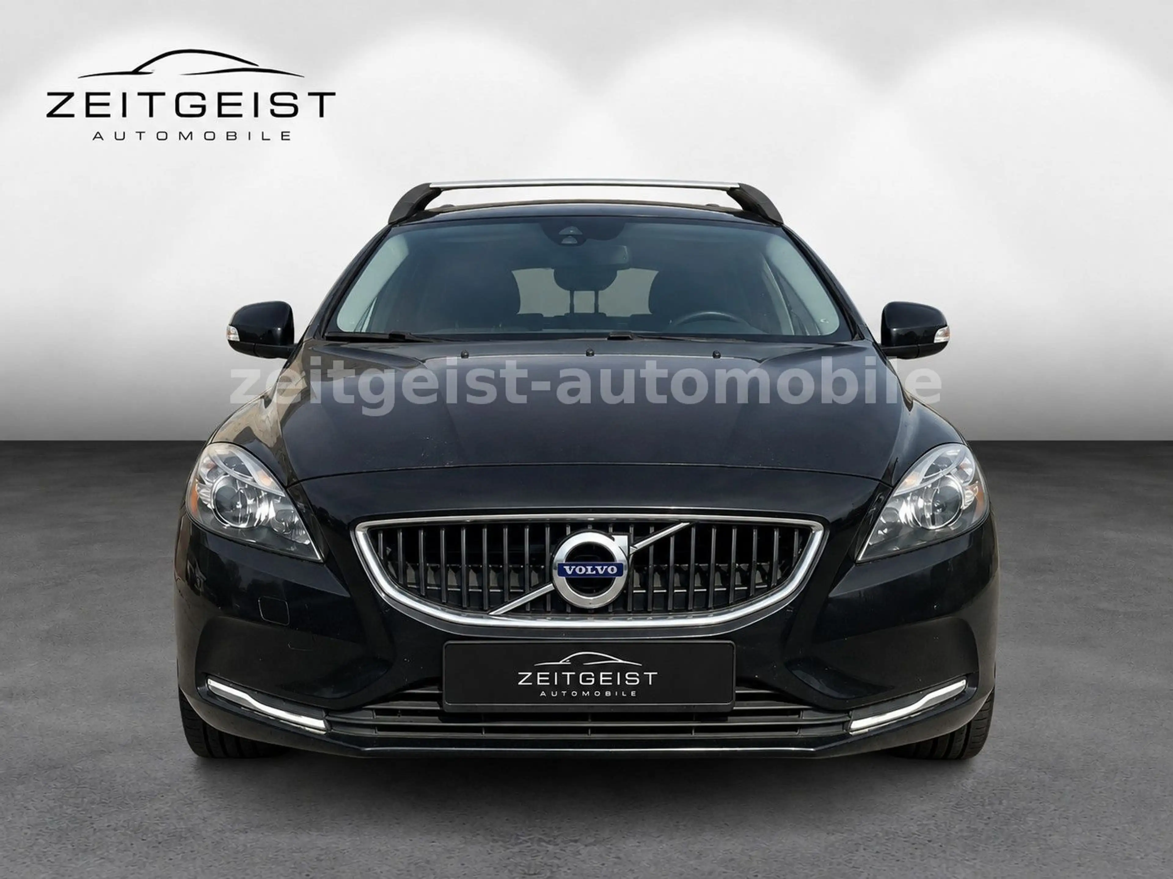 Volvo V40 D2 *TÜV & SERVICE NEU* — photo 3