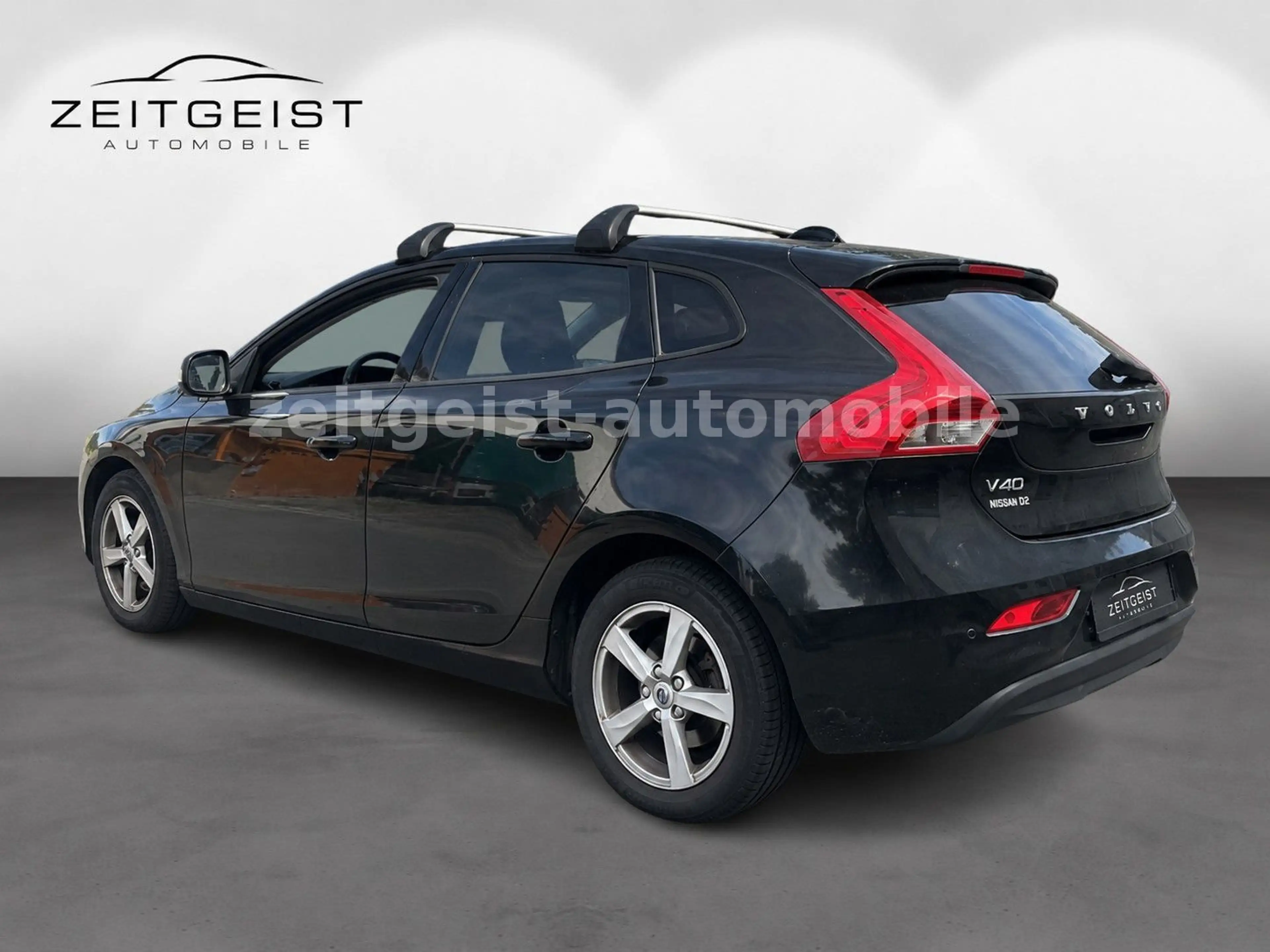 Volvo V40 D2 *TÜV & SERVICE NEU* — photo 5