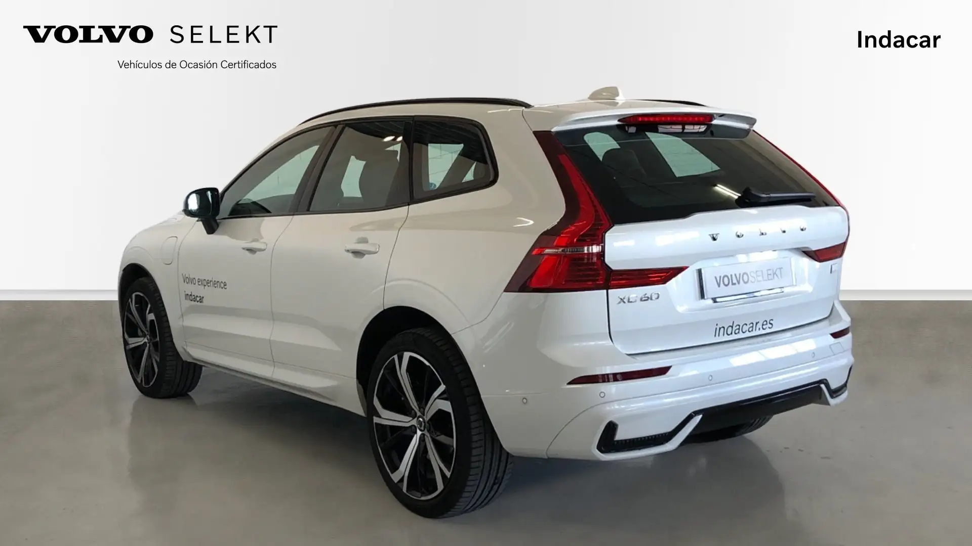 Volvo XC60 T6 RECHARG PLUS DARK E 2.0 350CV PLUG IN HYBRID E/ Blanc - 2