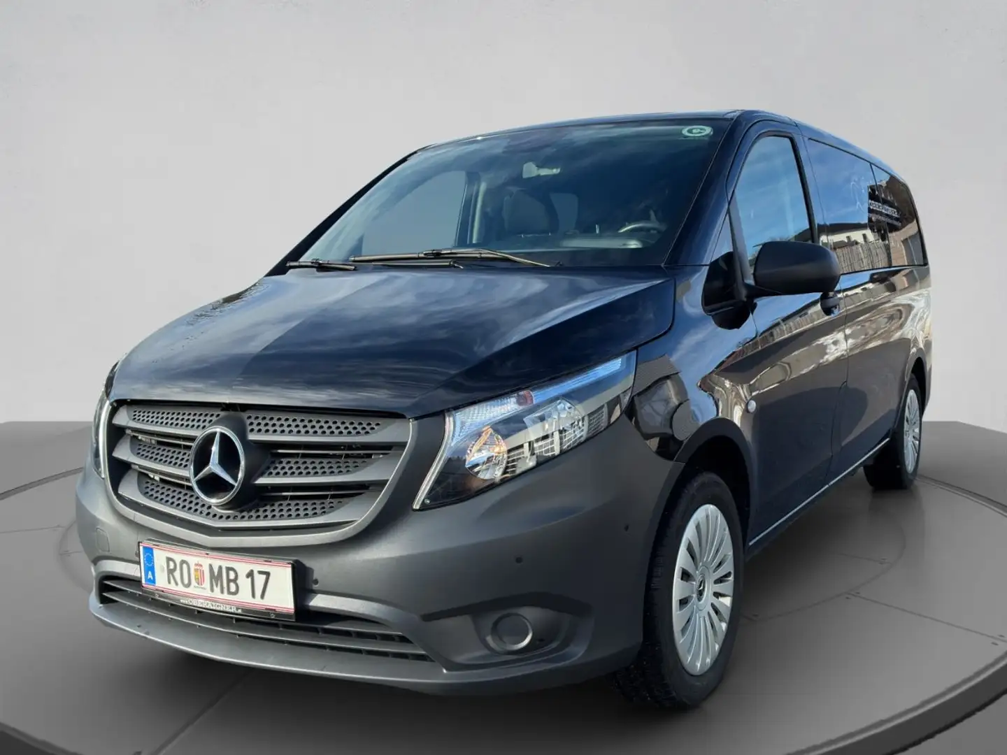 Mercedes-Benz Vito 116 CDI Tourer PRO Lang PTS DAB RKam Schwarz - 2