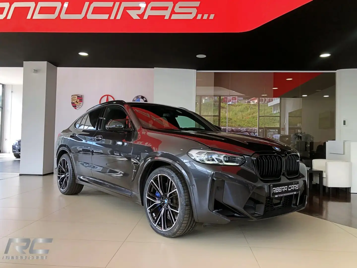 BMW X4 M Competition Grijs - 1