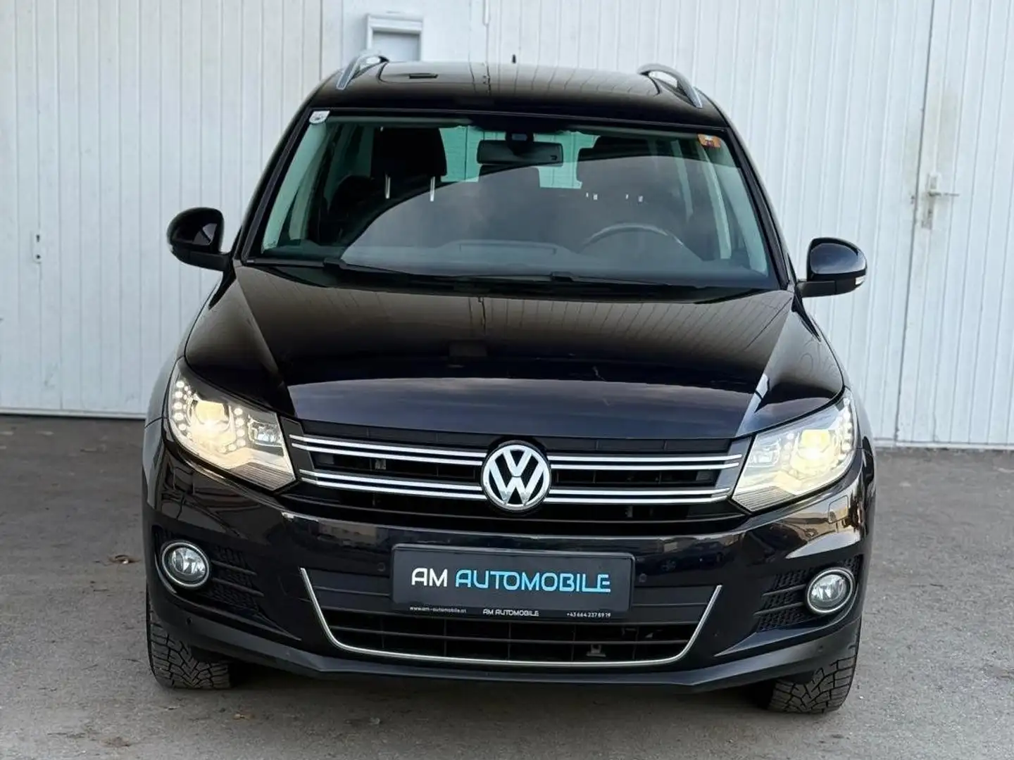 Volkswagen Tiguan Sport Schwarz - 2