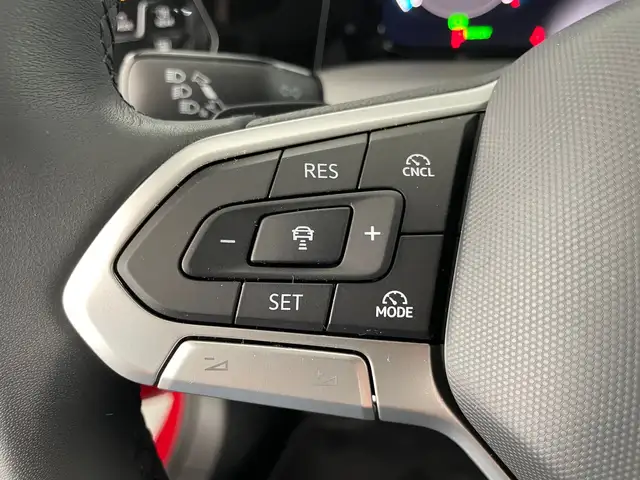 Volkswagen Golf view 13