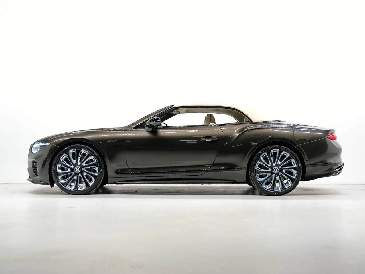 Bentley Continental GTC 2026