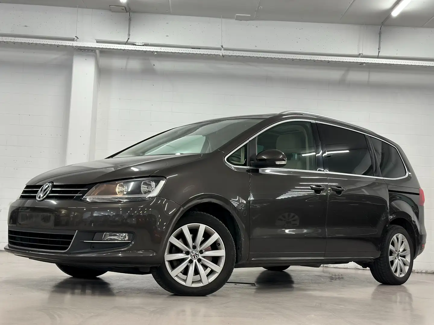 Volkswagen Sharan Bluemotion Automaat 2.0 TDI 2015 Zo Meenemen Коричневый - 2