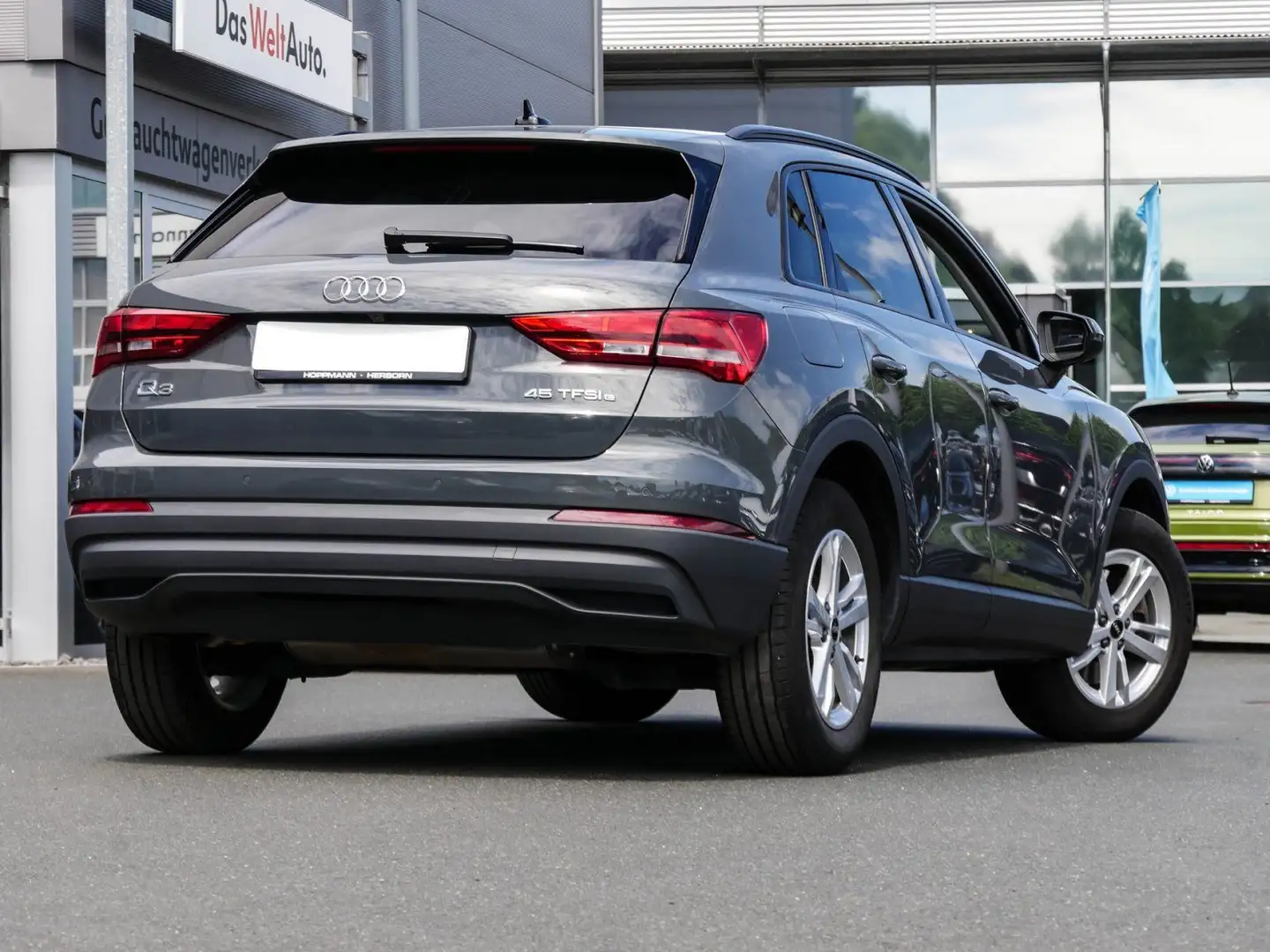 Audi Q3 nza 45 TFSI e S-tronic Navi Kamera Sportsitze Grau - 2