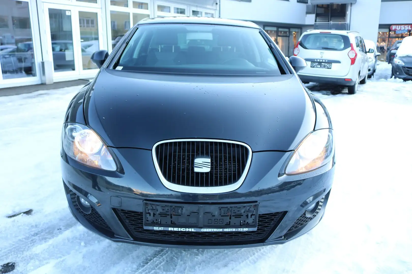 SEAT Leon Chili 1,6 TDI CR Schwarz - 2