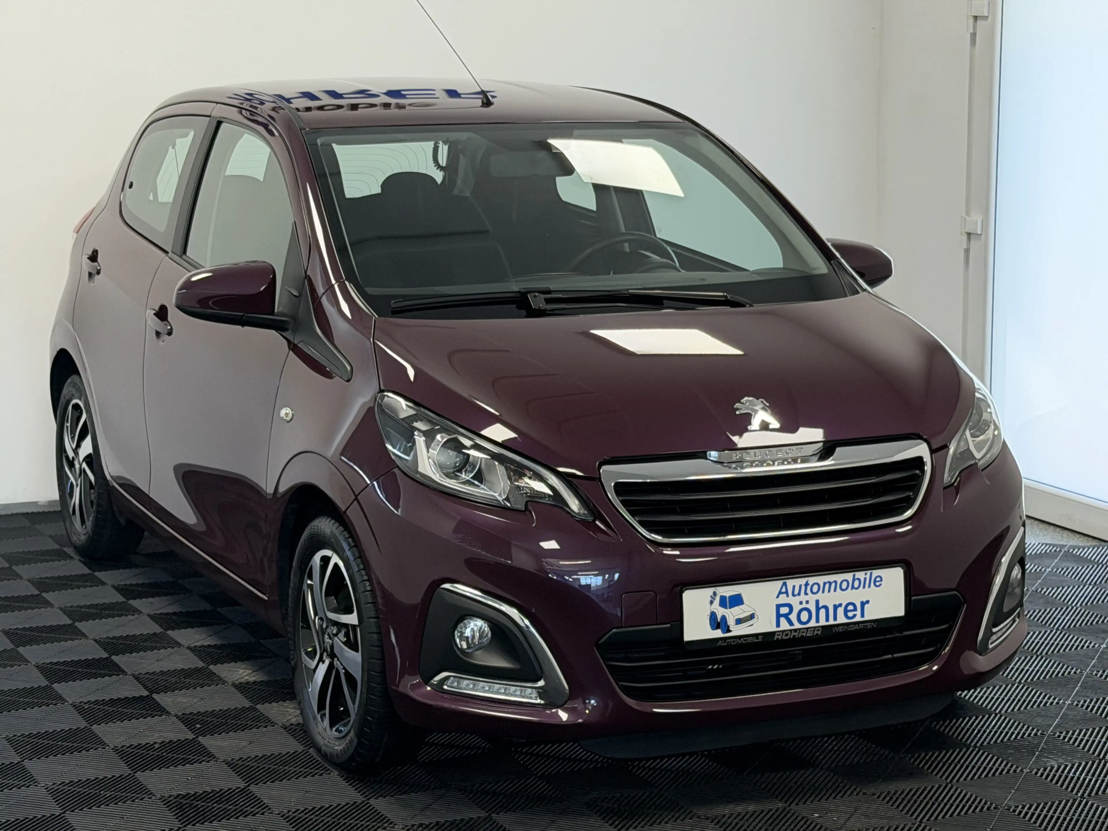 Peugeot 108 1.2 VTI 82 Allure 5-türig Klima Bluetooth — photo 4