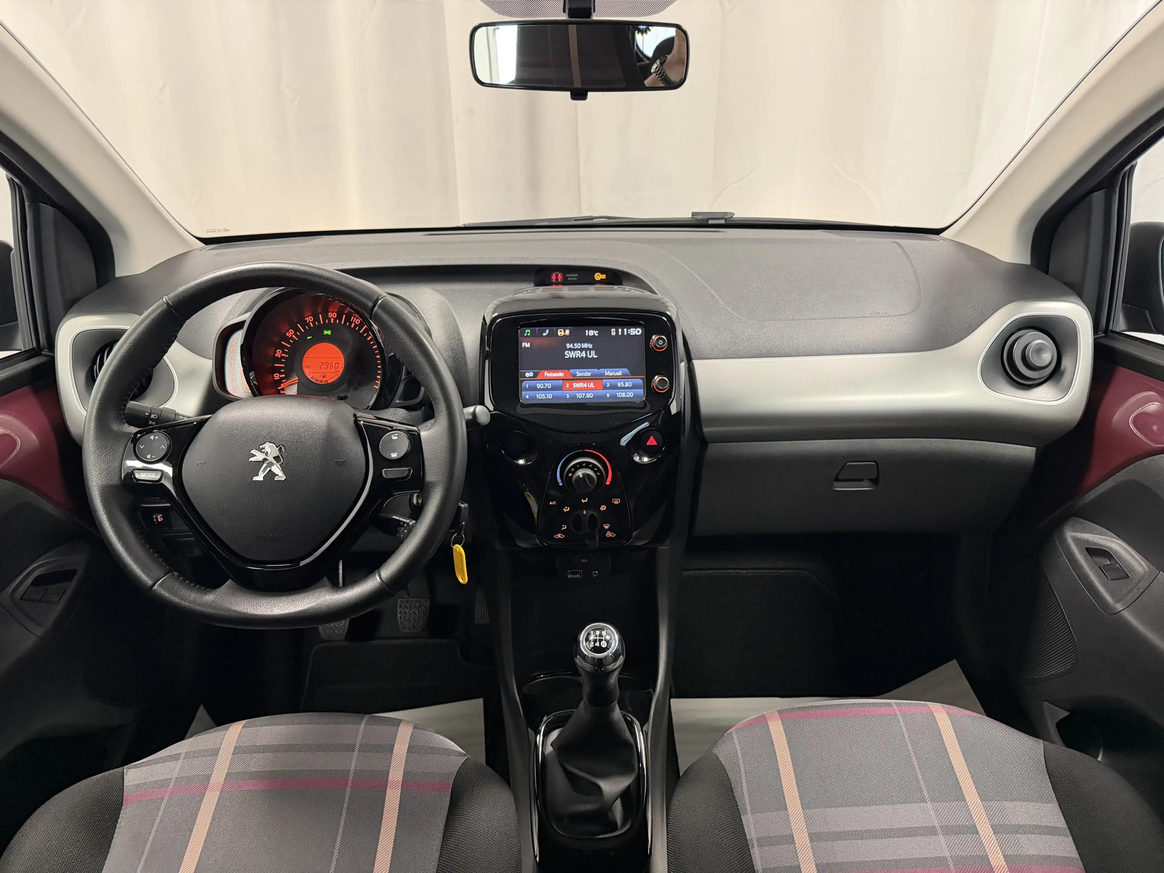 Peugeot 108 1.2 VTI 82 Allure 5-türig Klima Bluetooth — photo 12