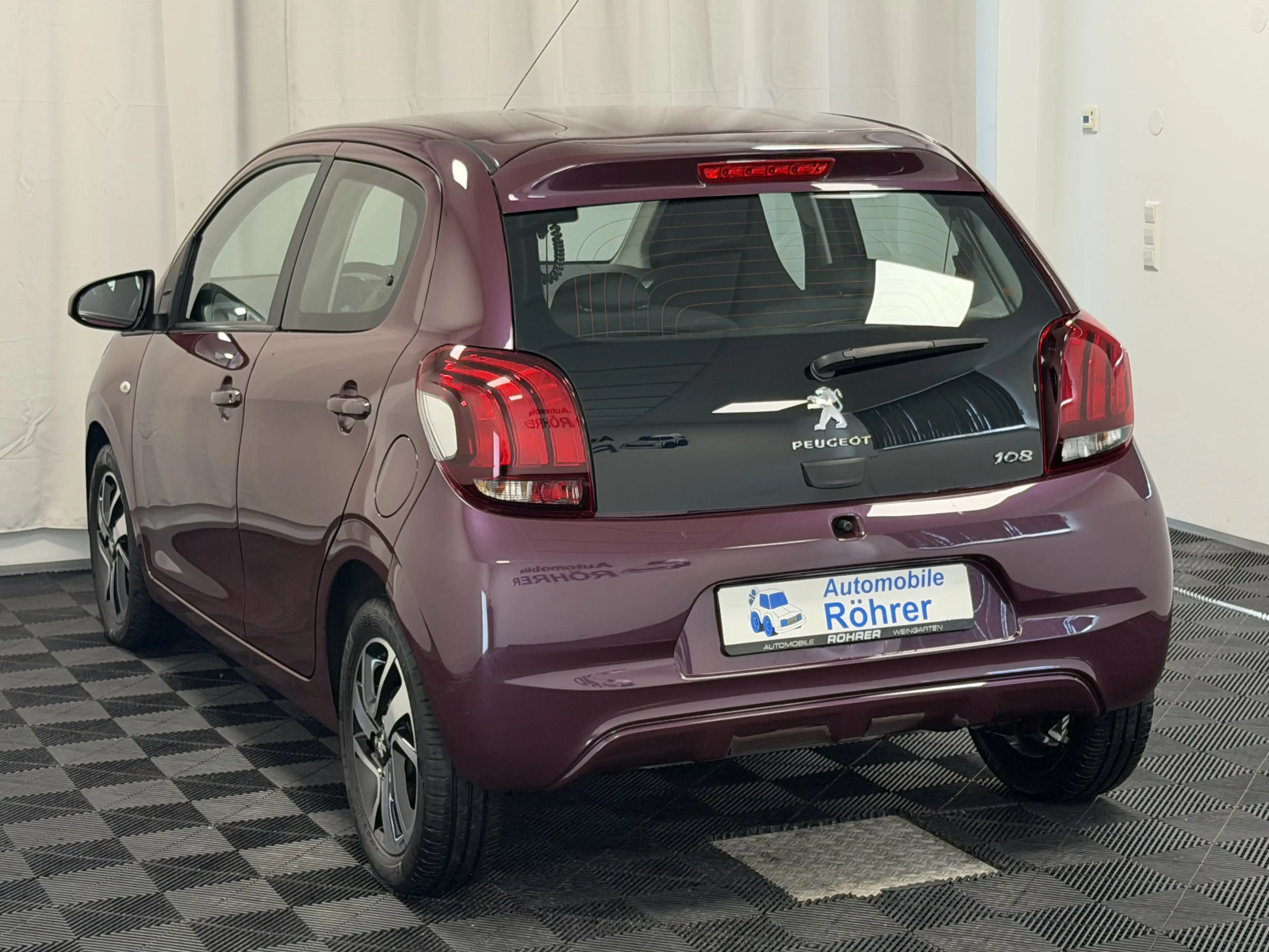 Peugeot 108 1.2 VTI 82 Allure 5-türig Klima Bluetooth — photo 6