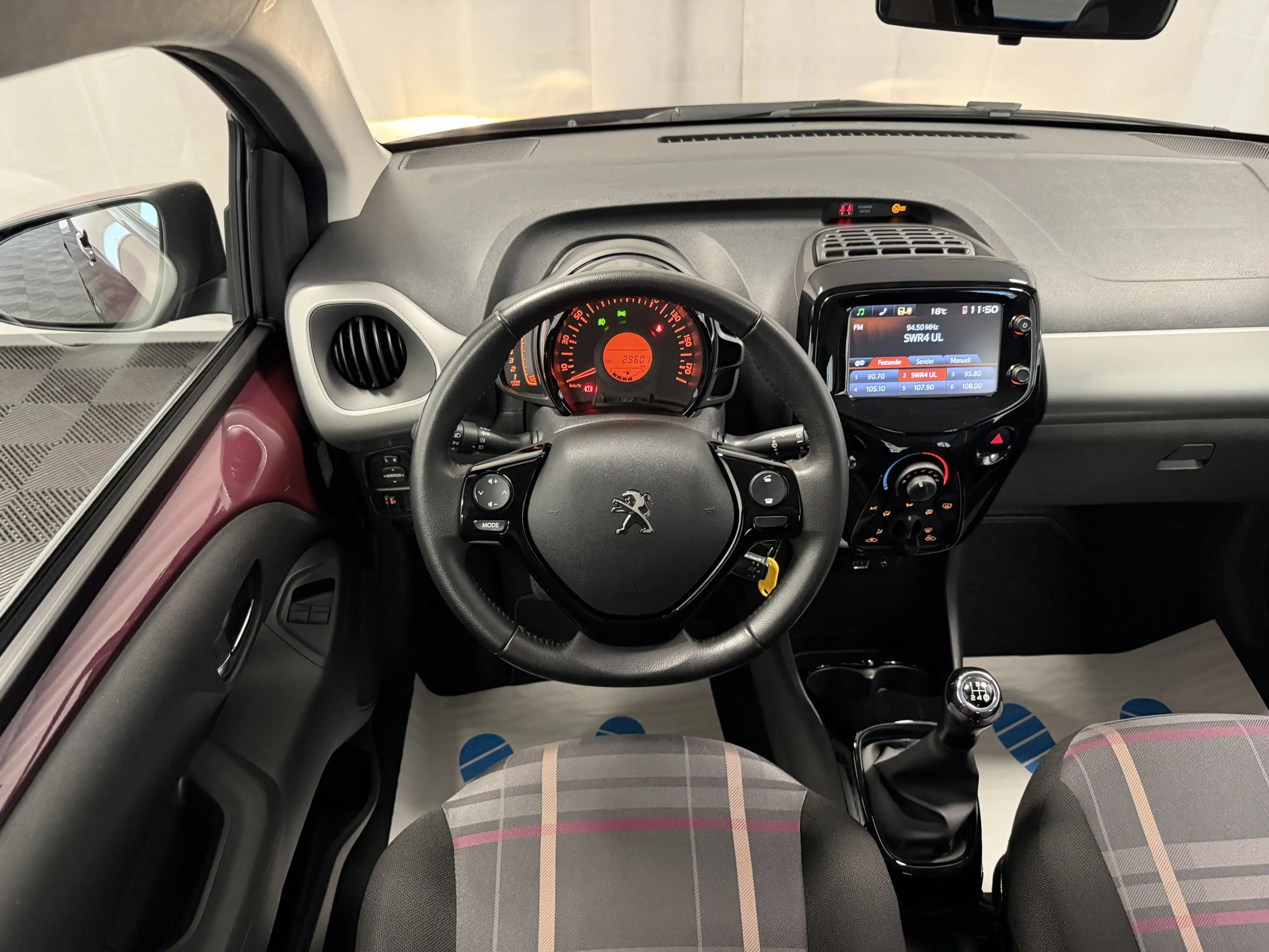 Peugeot 108 1.2 VTI 82 Allure 5-türig Klima Bluetooth — photo 13