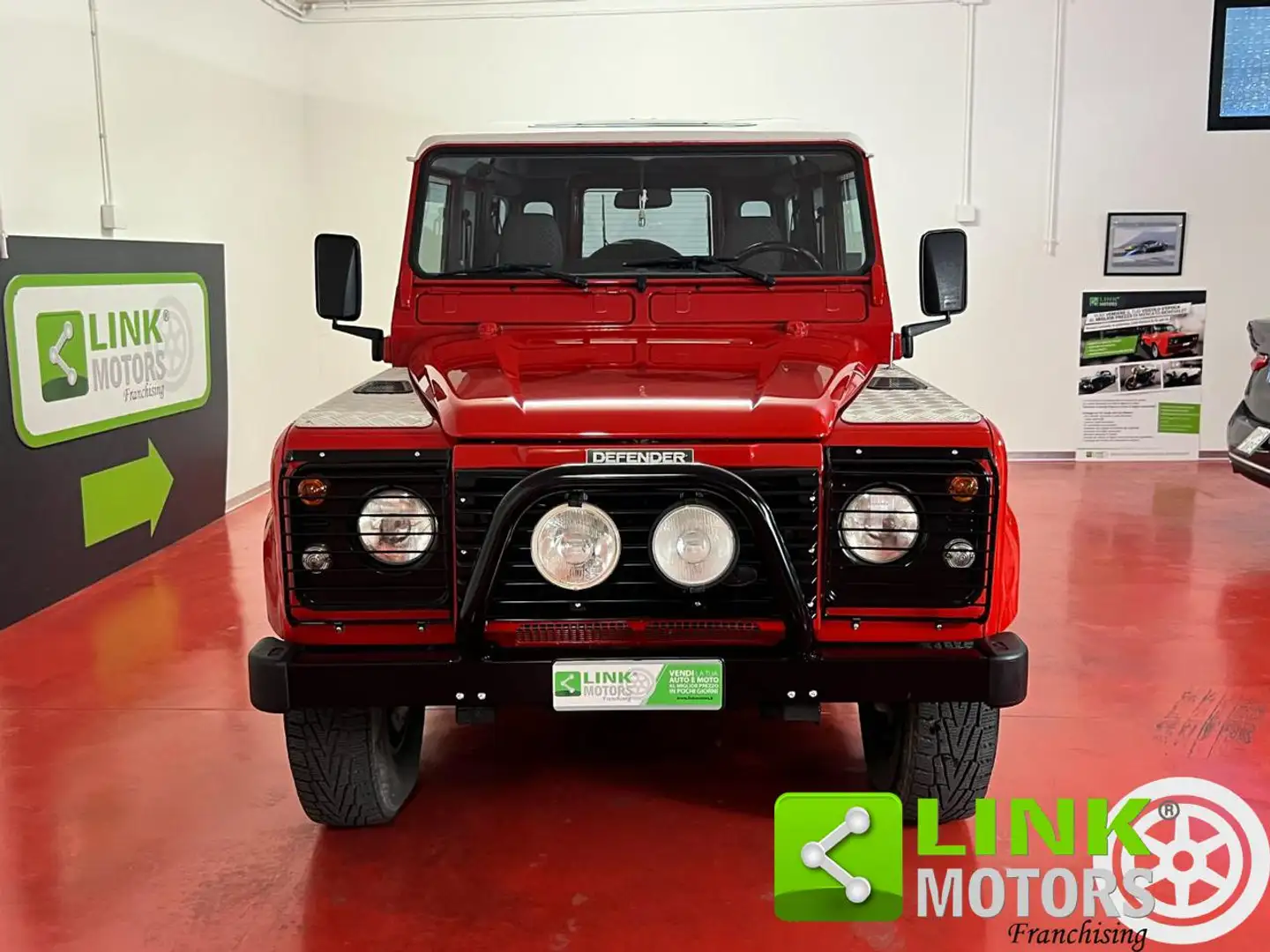 Land Rover Defender 110 2.5 Td5 cat S.W. Rosso - 2