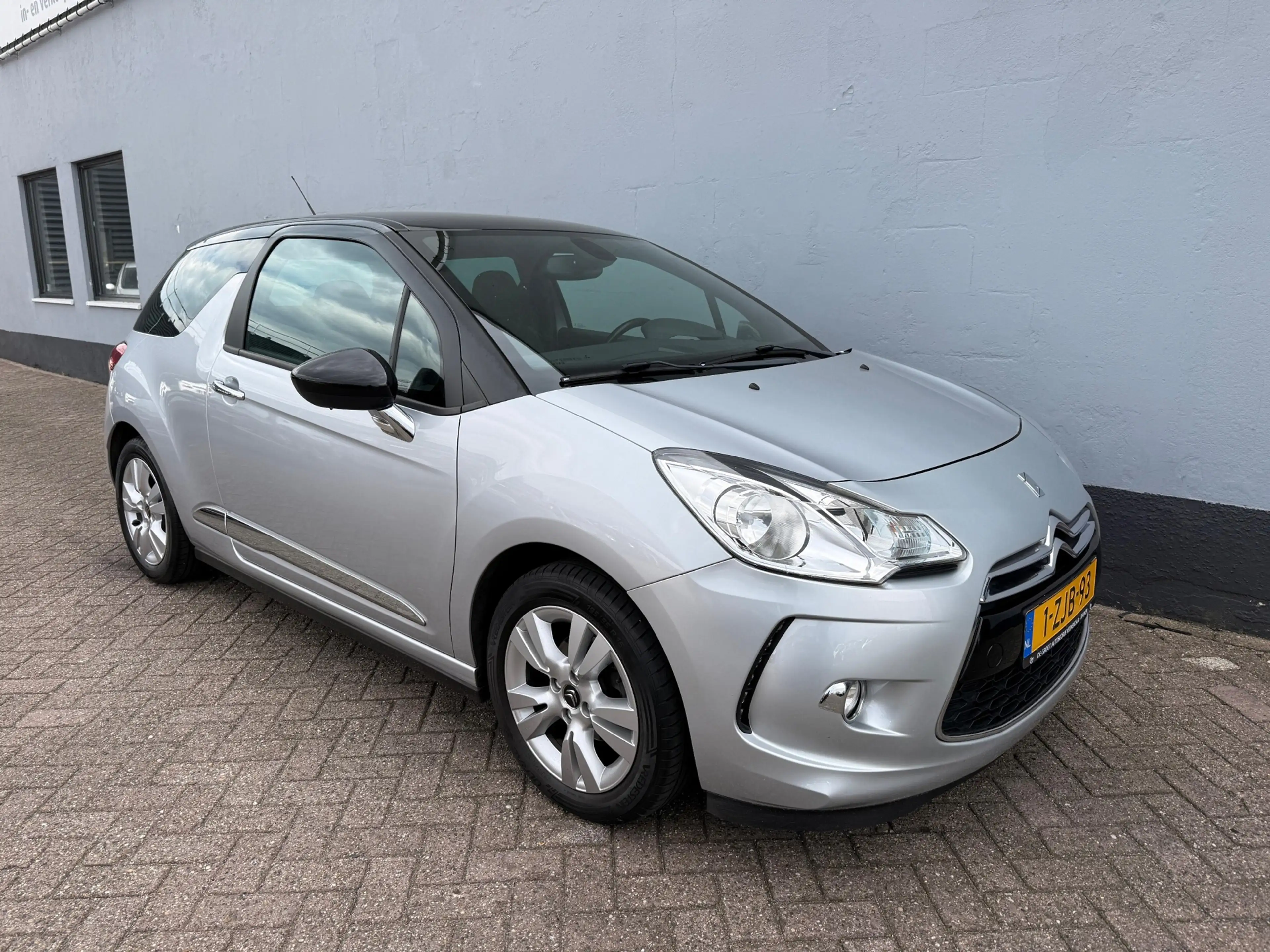 Citroen DS3 1.2 PureTech So Chic - Cruise Control — photo 4
