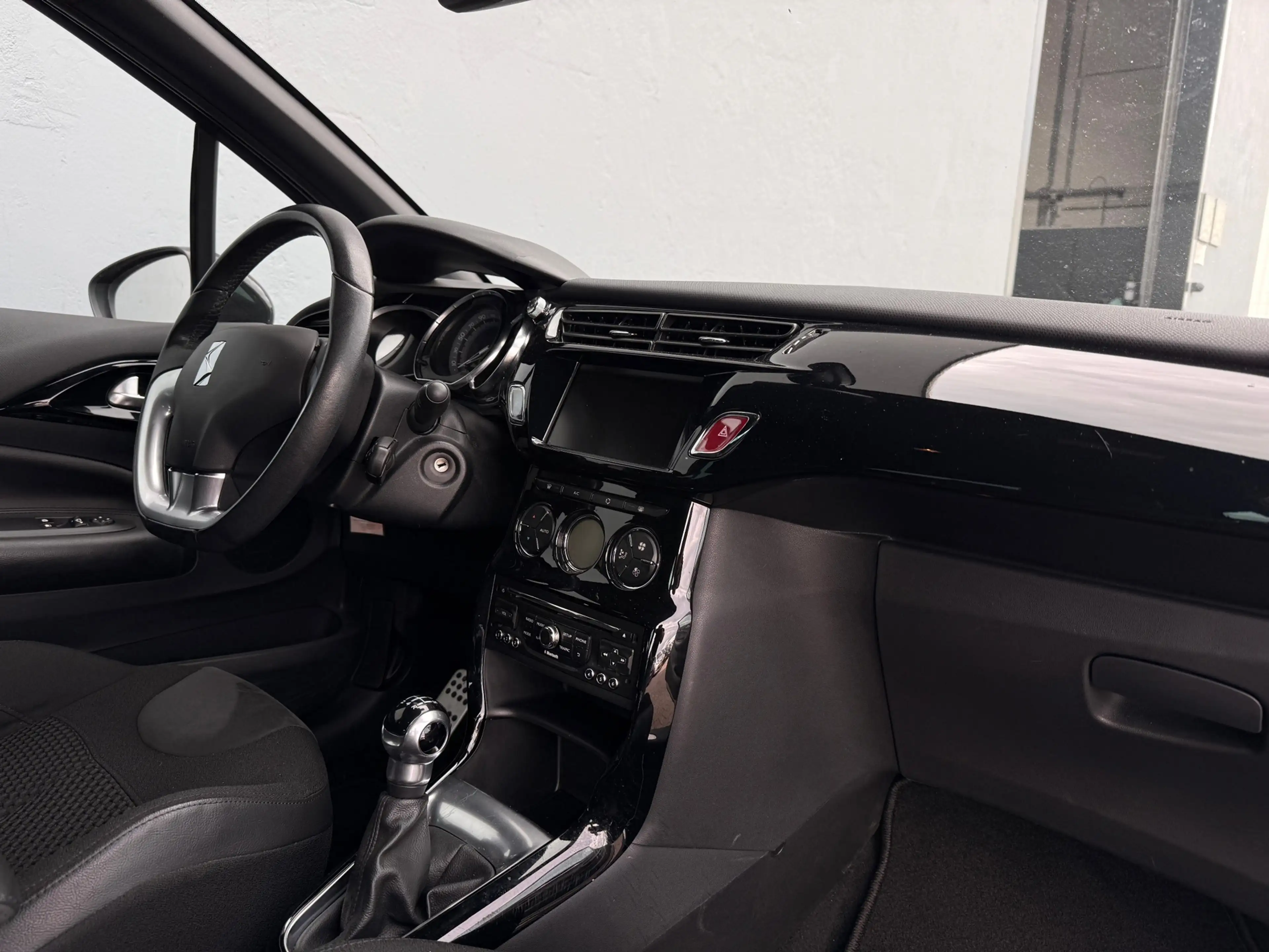 Citroen DS3 1.2 PureTech So Chic - Cruise Control — photo 10