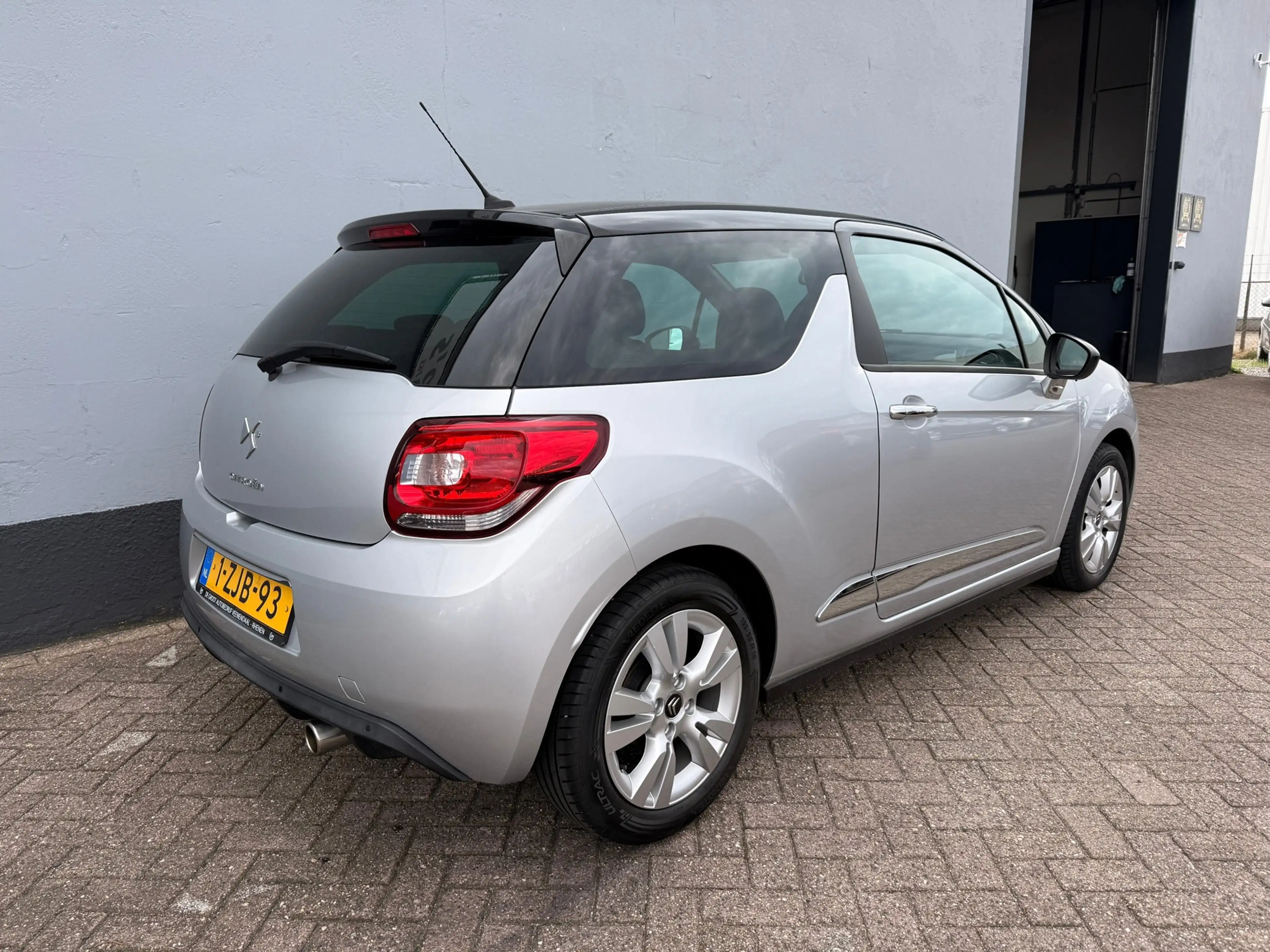 Citroen DS3 1.2 PureTech So Chic - Cruise Control — photo 6