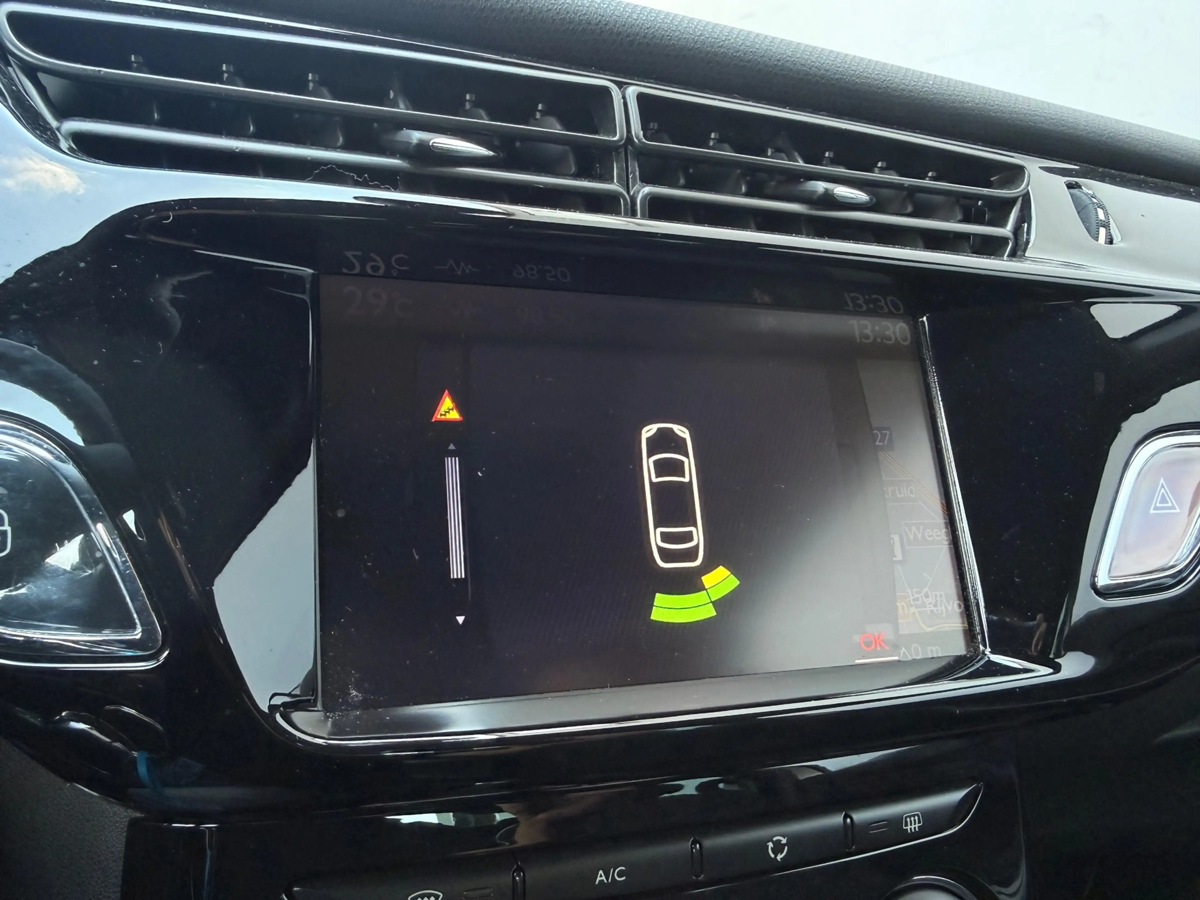 Citroen DS3 1.2 PureTech So Chic - Cruise Control — photo 12