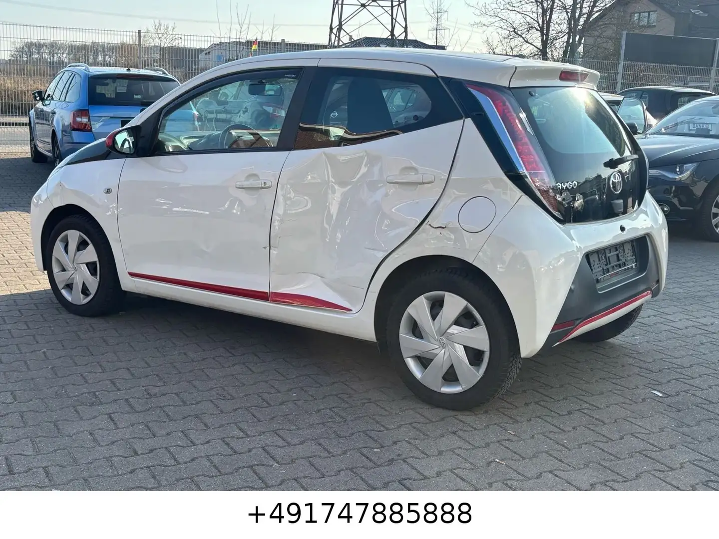 Toyota AYGO x-play/Klima/Scheckheft/Euro 6/ Weiß - 1