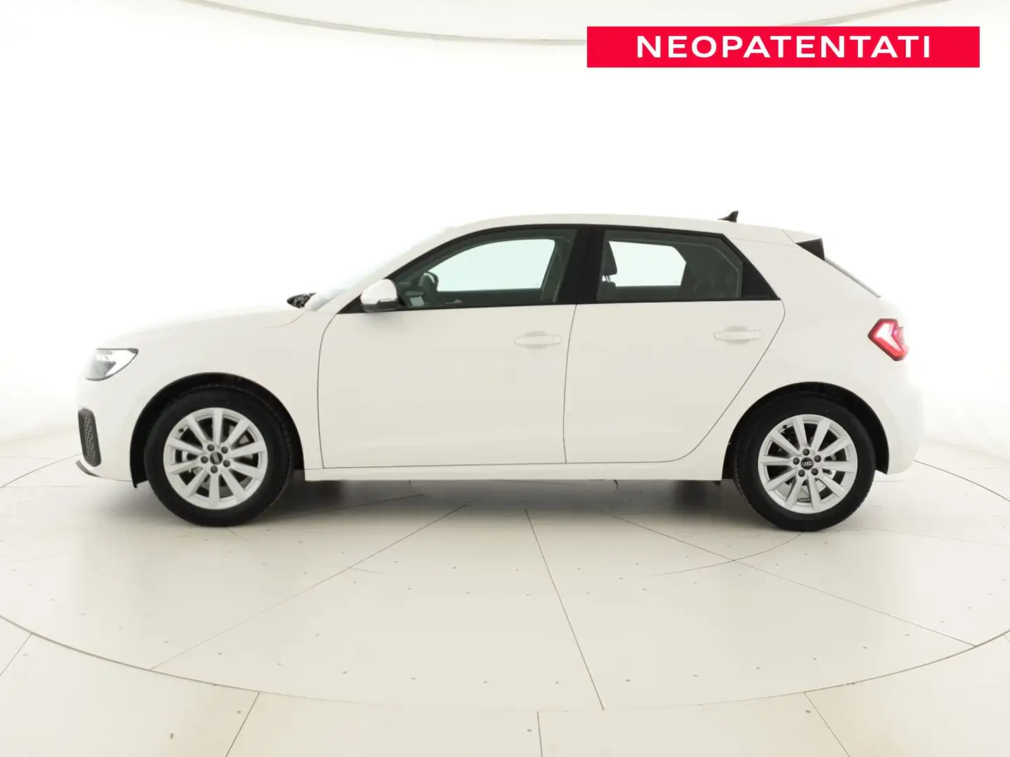 Audi A1 Sportback 30TFSI 116CV S tronic Business Bianco - 2