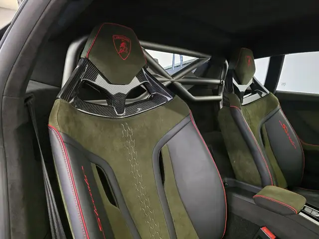 Lamborghini Sterrato view 8