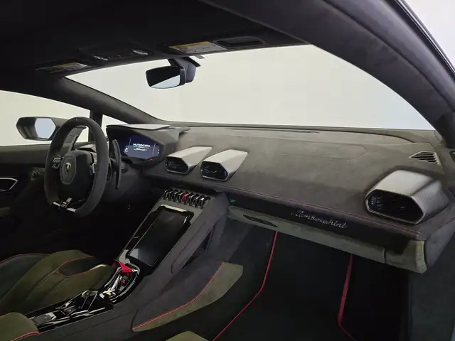 Lamborghini Sterrato view 7
