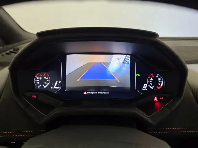 Lamborghini Sterrato view 11