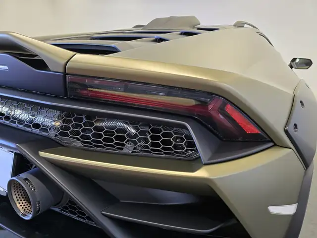Lamborghini Sterrato view 15
