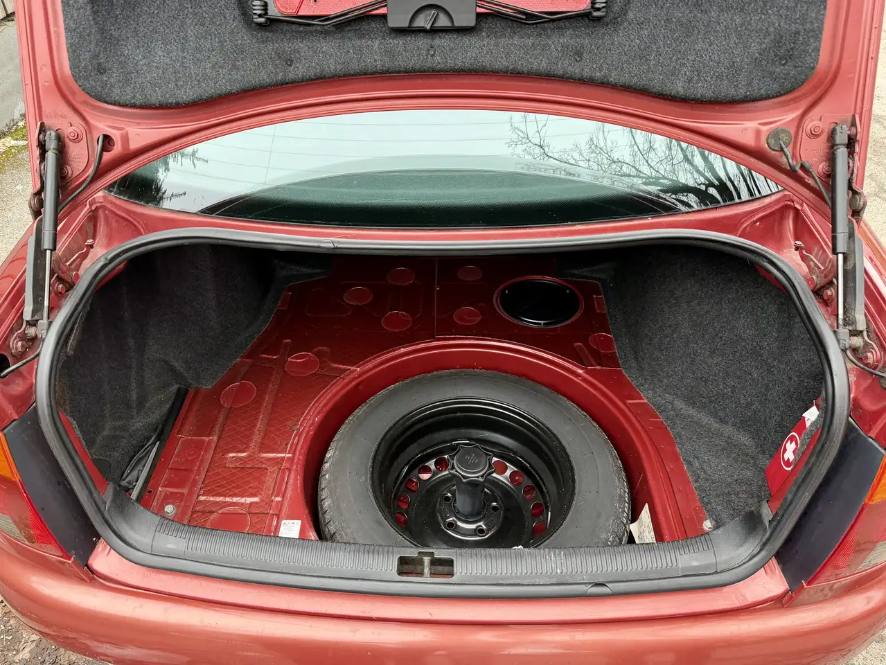 Audi A4 b5 1.6, Tüv bis 10/27, foto 8