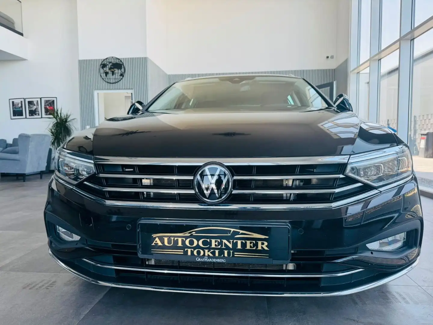 Volkswagen Passat Variant 2.0 TDI Elegance DSG Schwarz - 2