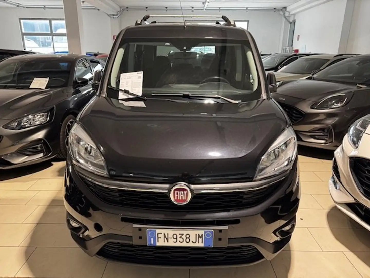 Fiat Doblo 1.4 tjt 16v Lounge 120cv my18 GPL Černá - 2