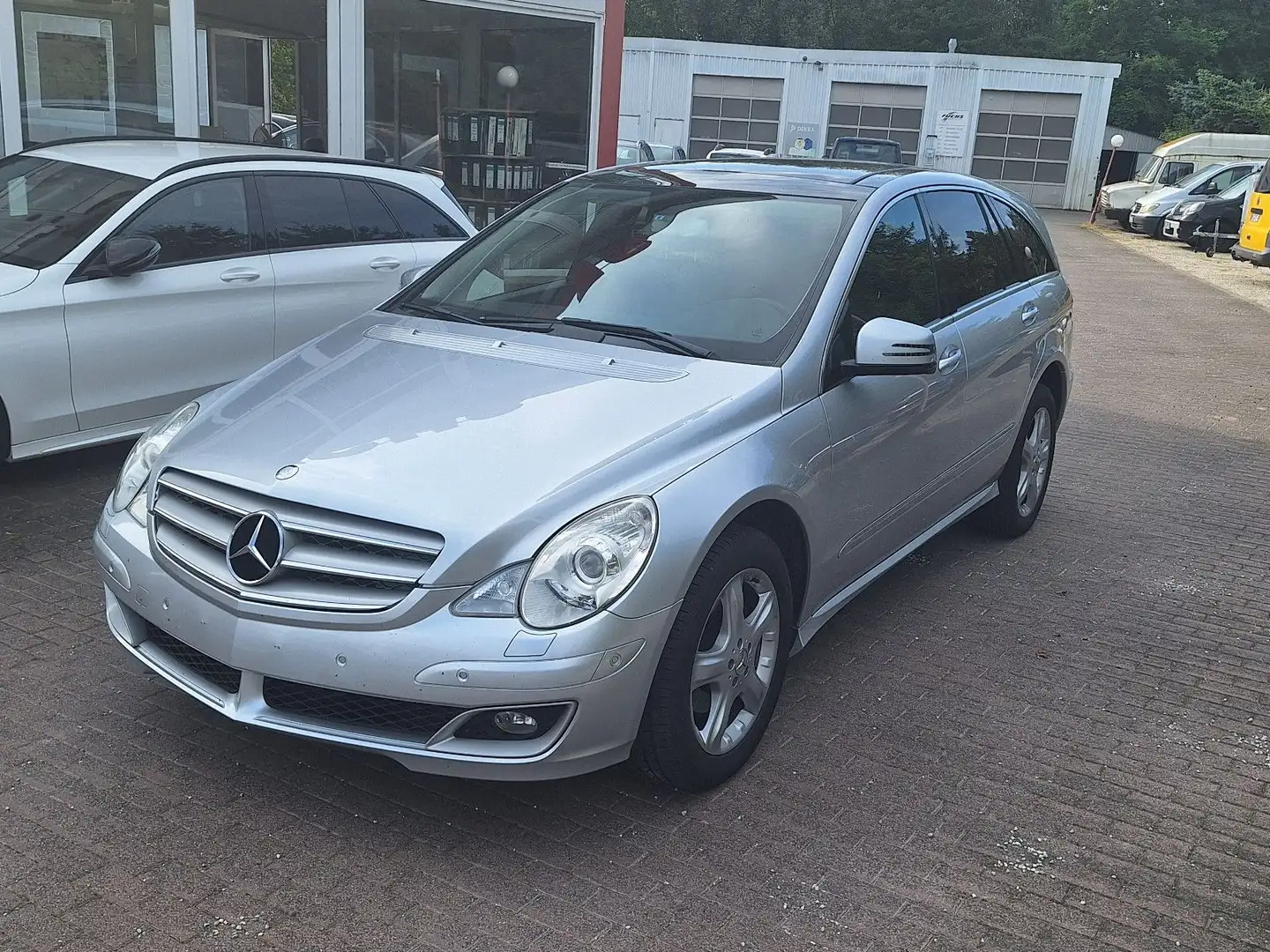 Mercedes-Benz R 500 4Matic Leder Xenon Memory Pano Silber - 1