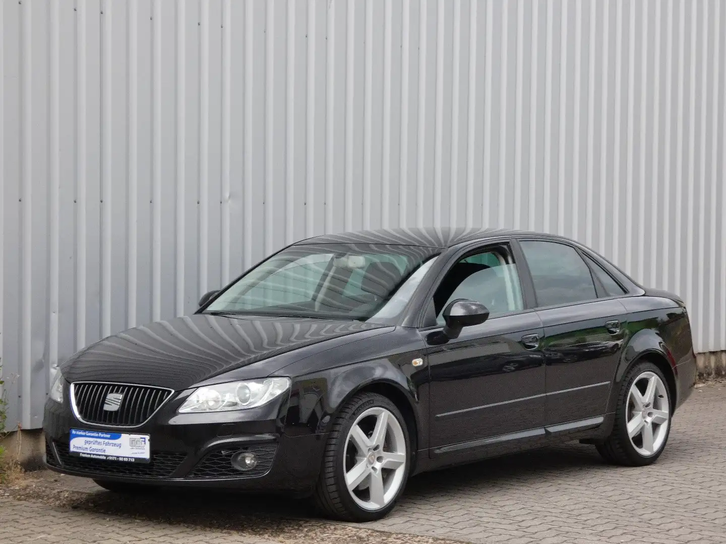 SEAT Exeo Lim. Sport-1. Hand-Klima-Xenon-Navi-PDC-Alu - 2