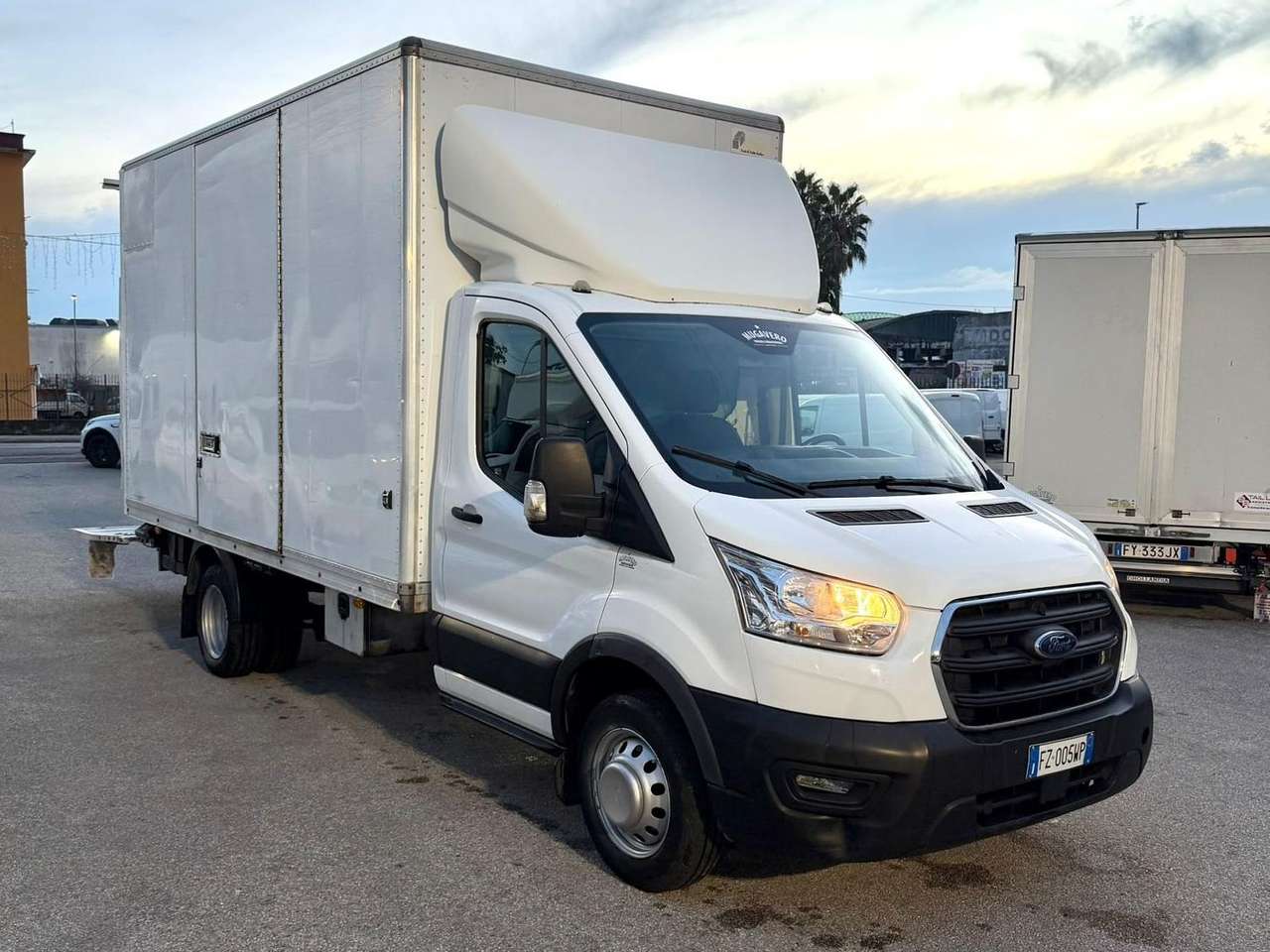 Ford Transit 2.0tdci 130cv FURGONATO CON SPONDA KM 75.000