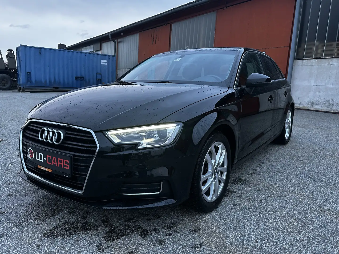 Audi A3 2,0 TDI S-tronic intense - 1