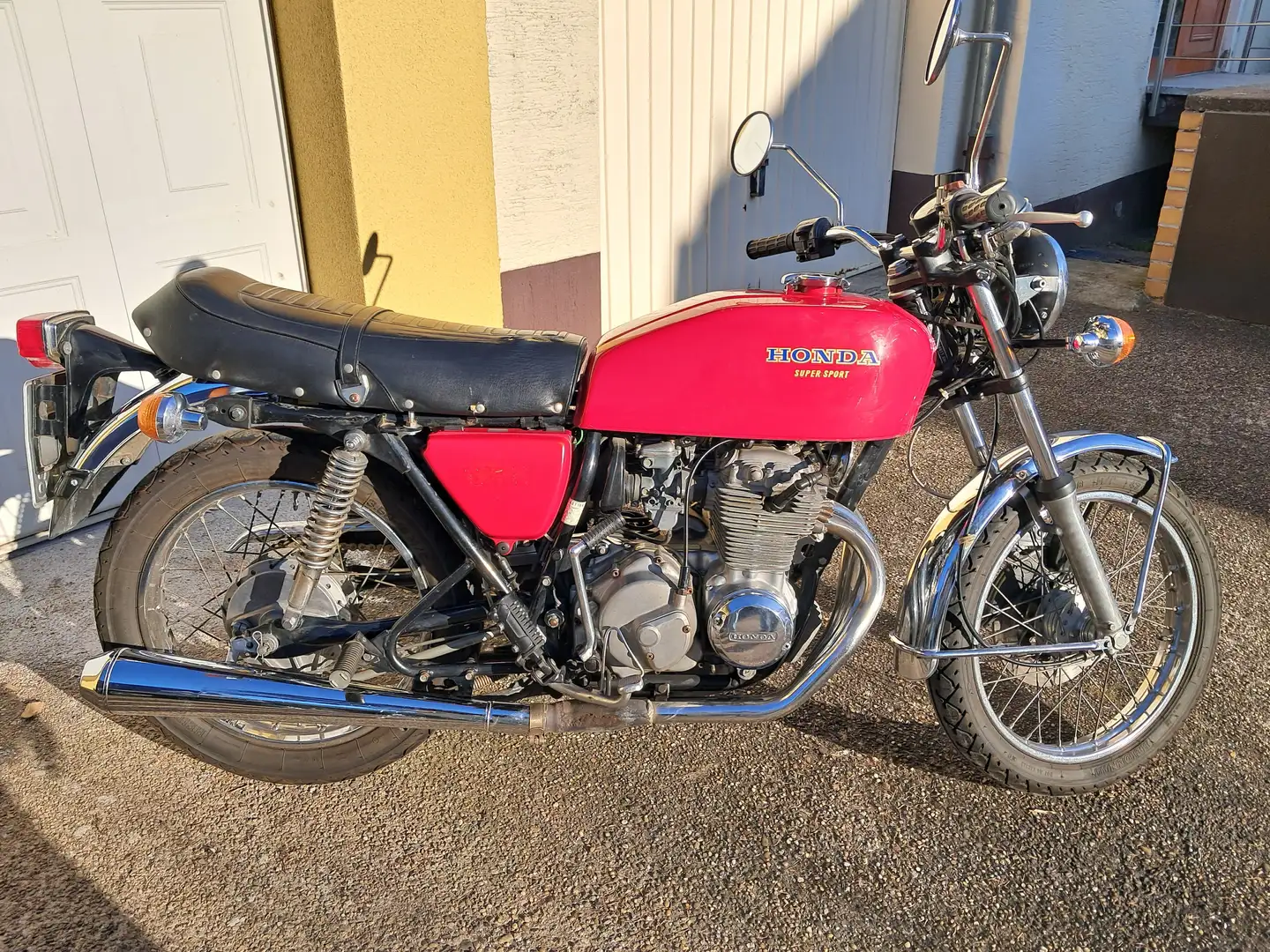 Honda CB 400 Four Roşu - 1