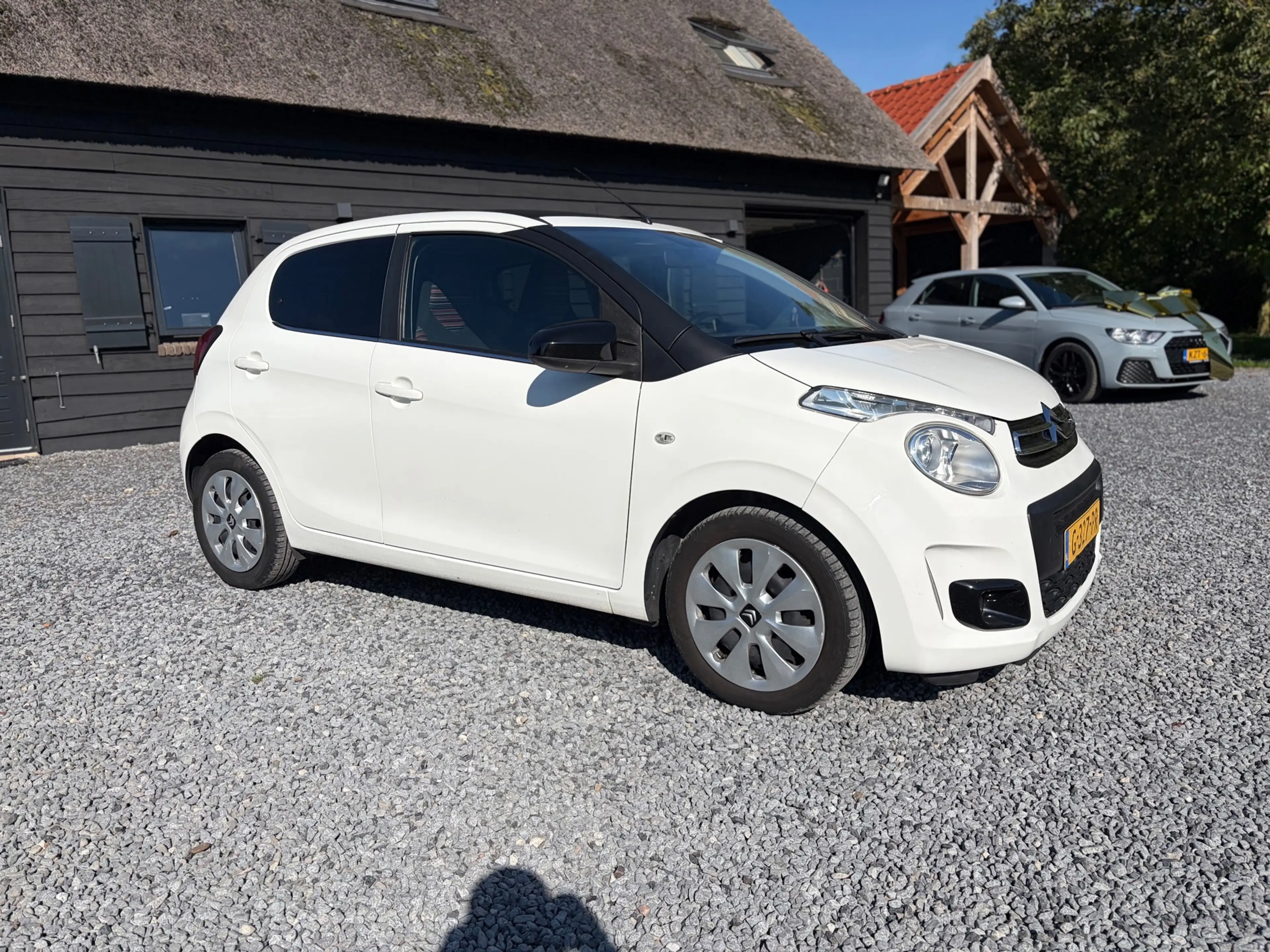 Citroen C1 1.0 VTi Airscape Feel — photo 3