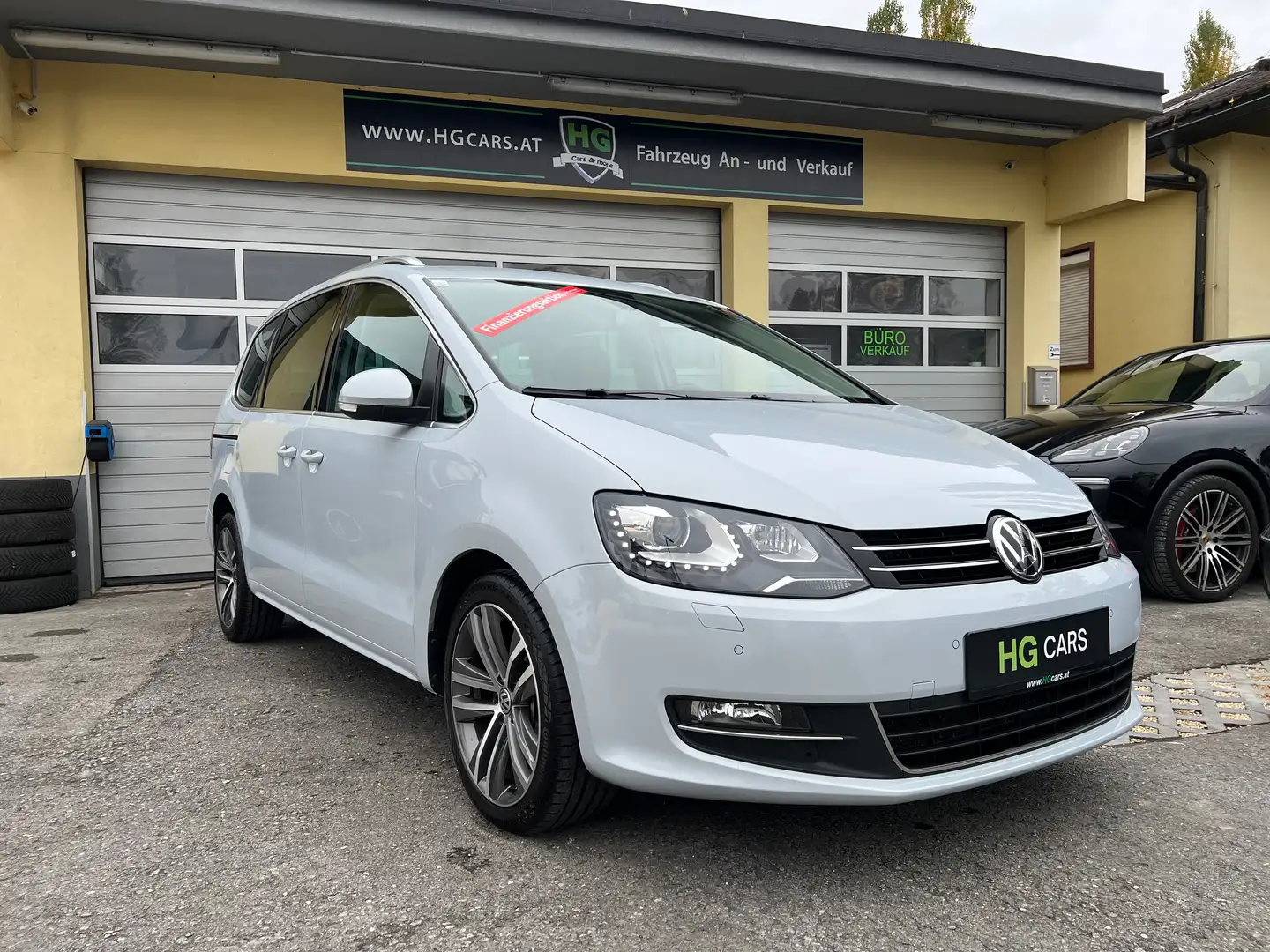 Volkswagen Sharan Highline*7-Sitzer*ACC*AHK*1.Besitz*Ambiente* Grau - 2