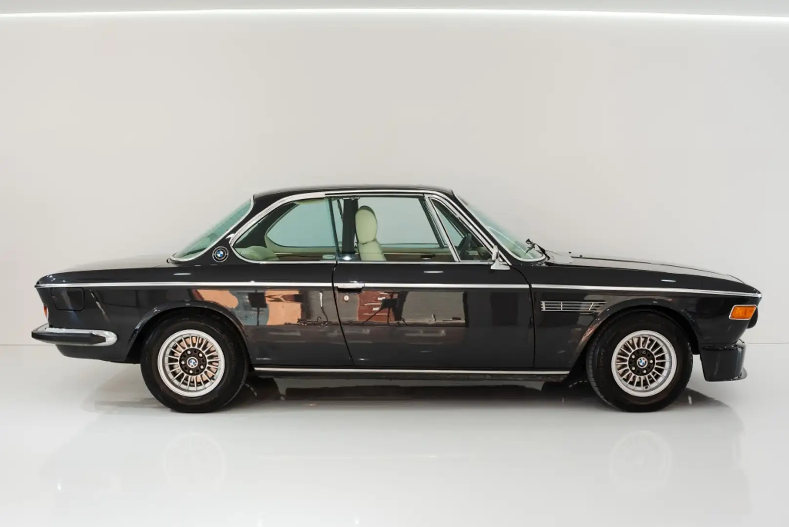 BMW 3.0 CSi Negru - 2