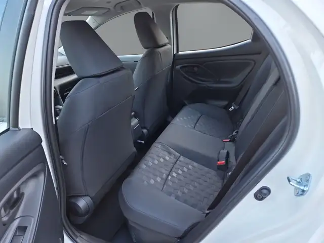 Toyota Yaris view 11