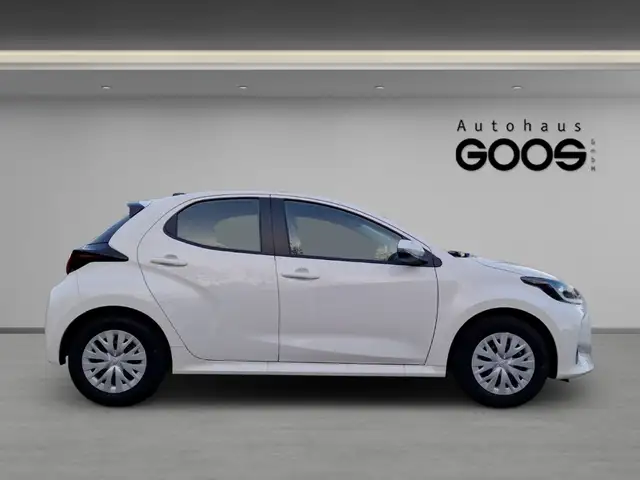 Toyota Yaris view 6