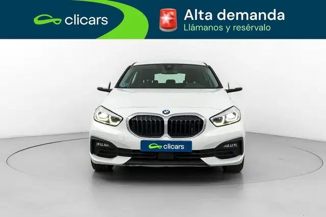 BMW 1 Series view 2