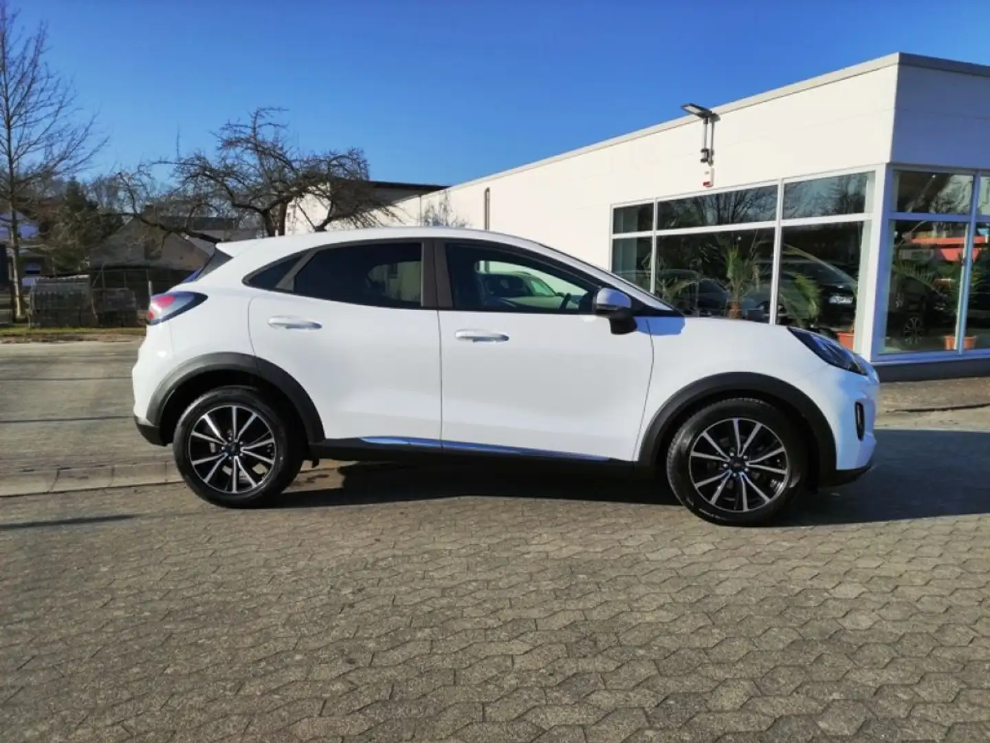 Ford Puma 1.0 EcoBoost Hybrid TITANIUM Blanco - 2