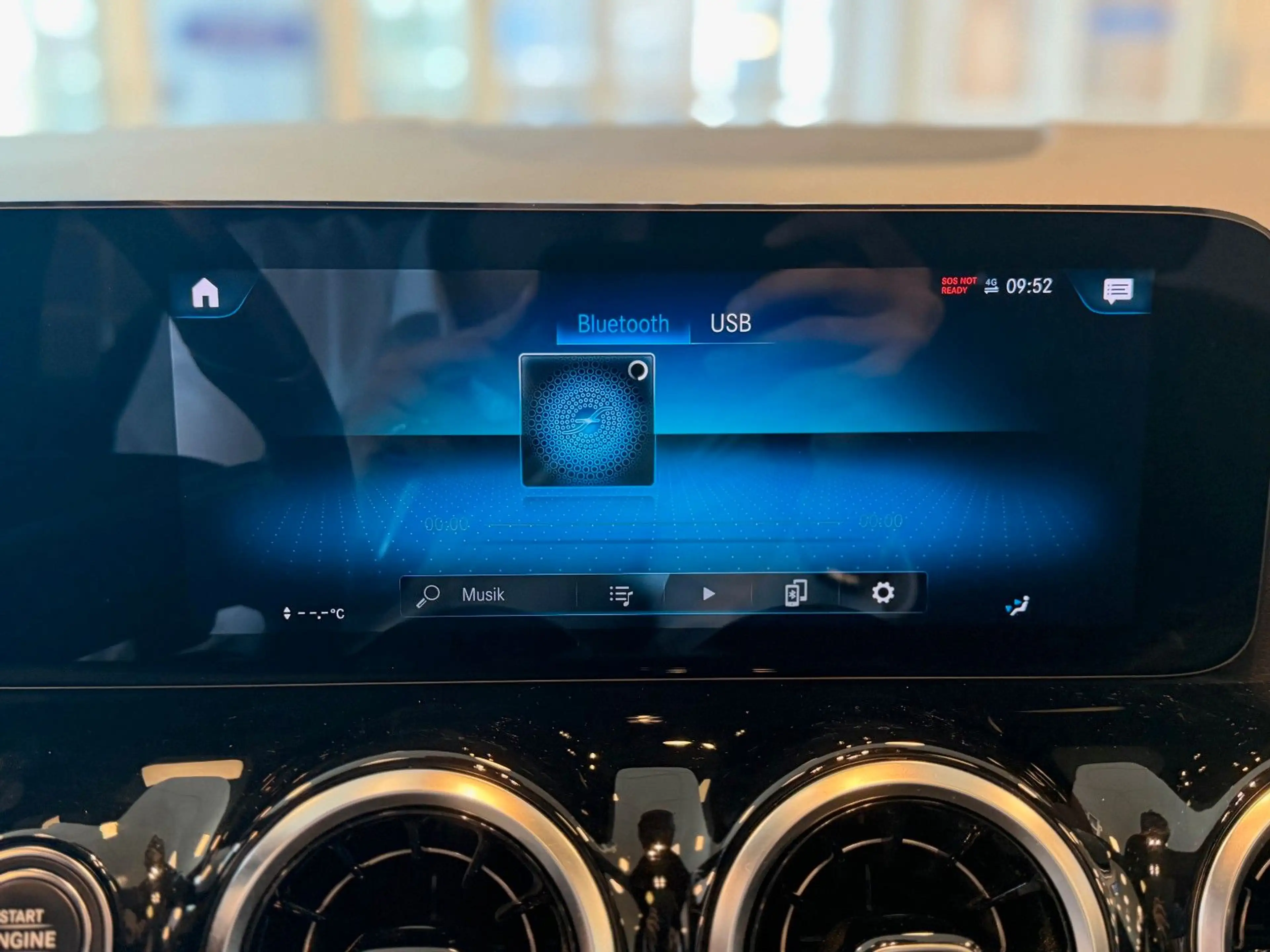Mercedes-Benz B 200 Prog. 7G-DCT Pano-SHD AHK LED SHZ CarPlay — photo 28