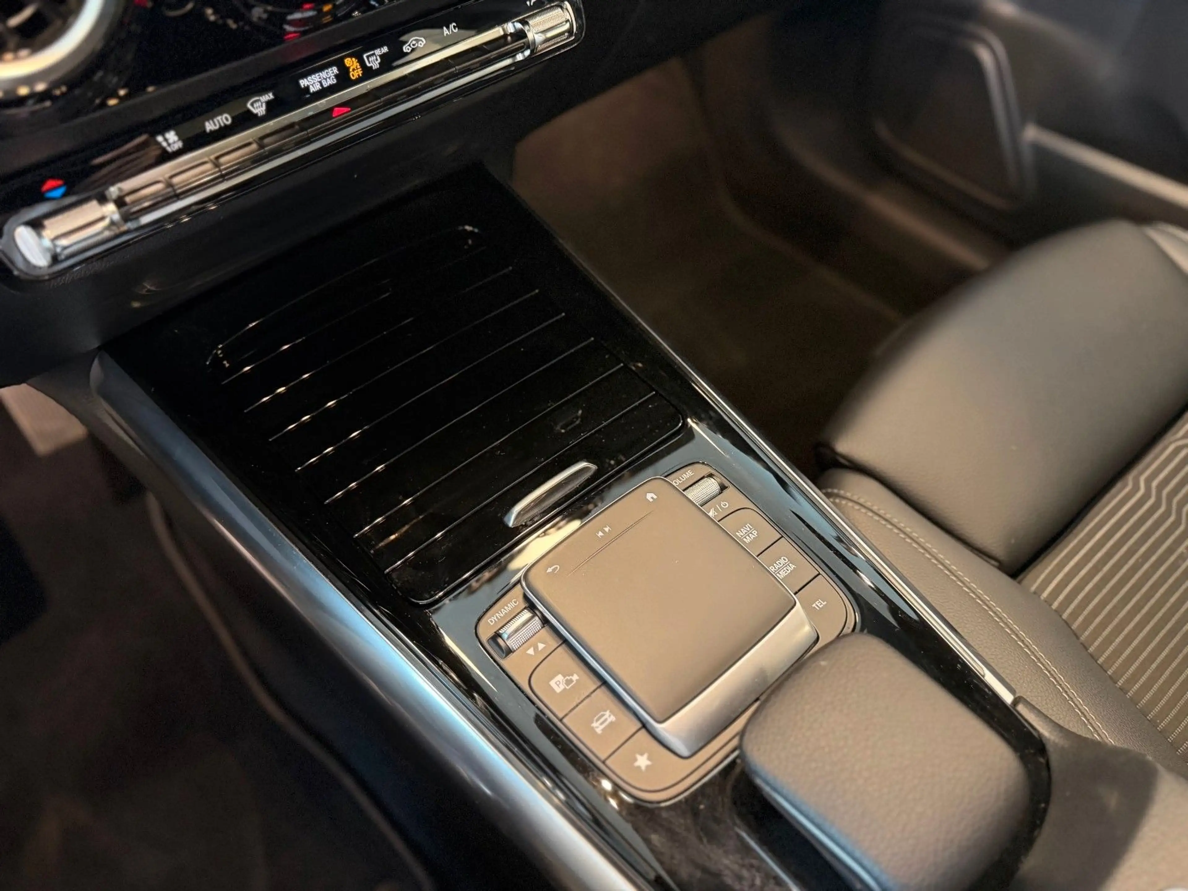Mercedes-Benz B 200 Prog. 7G-DCT Pano-SHD AHK LED SHZ CarPlay — photo 24