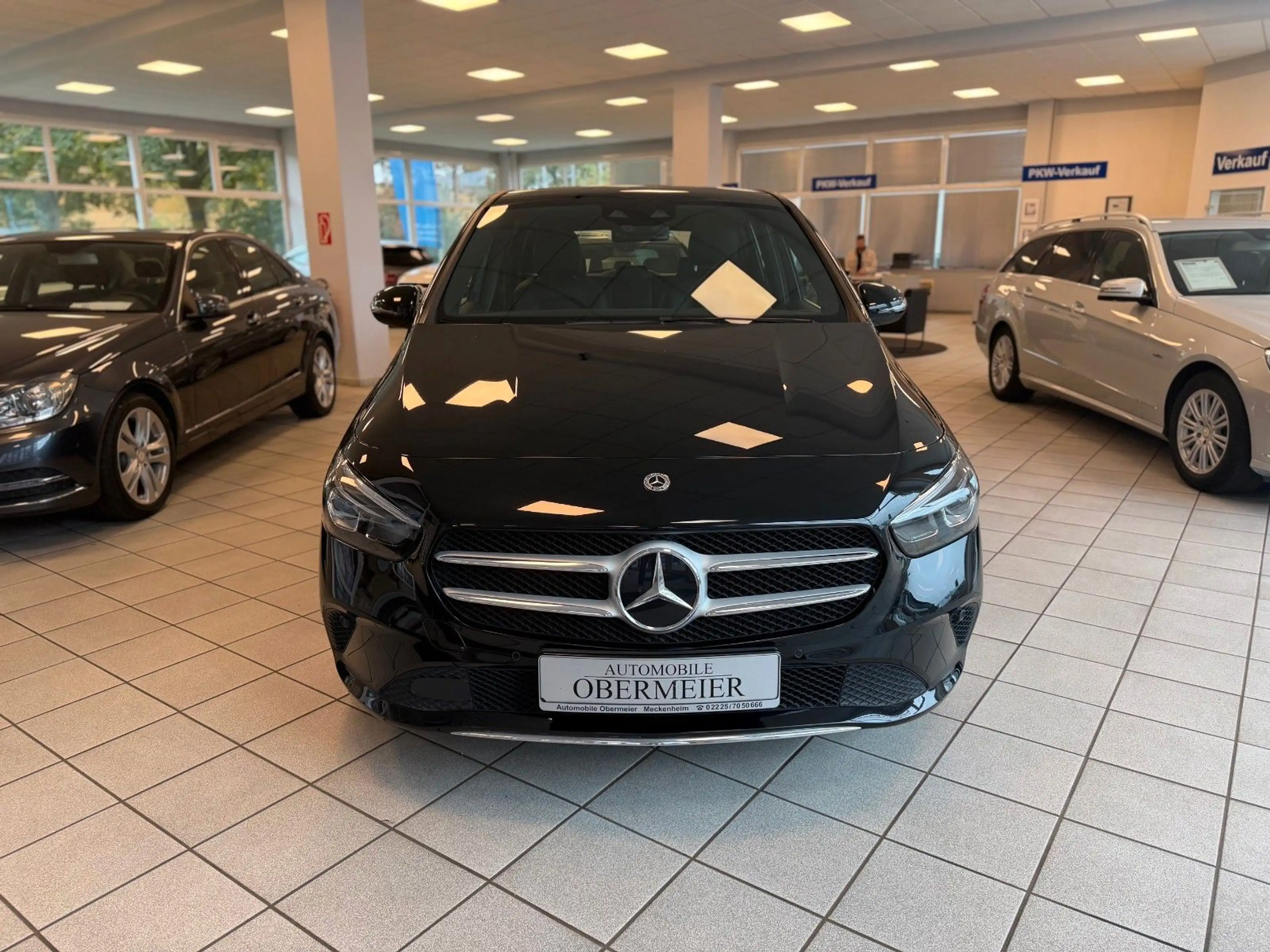 Mercedes-Benz B 200 Prog. 7G-DCT Pano-SHD AHK LED SHZ CarPlay — photo 2