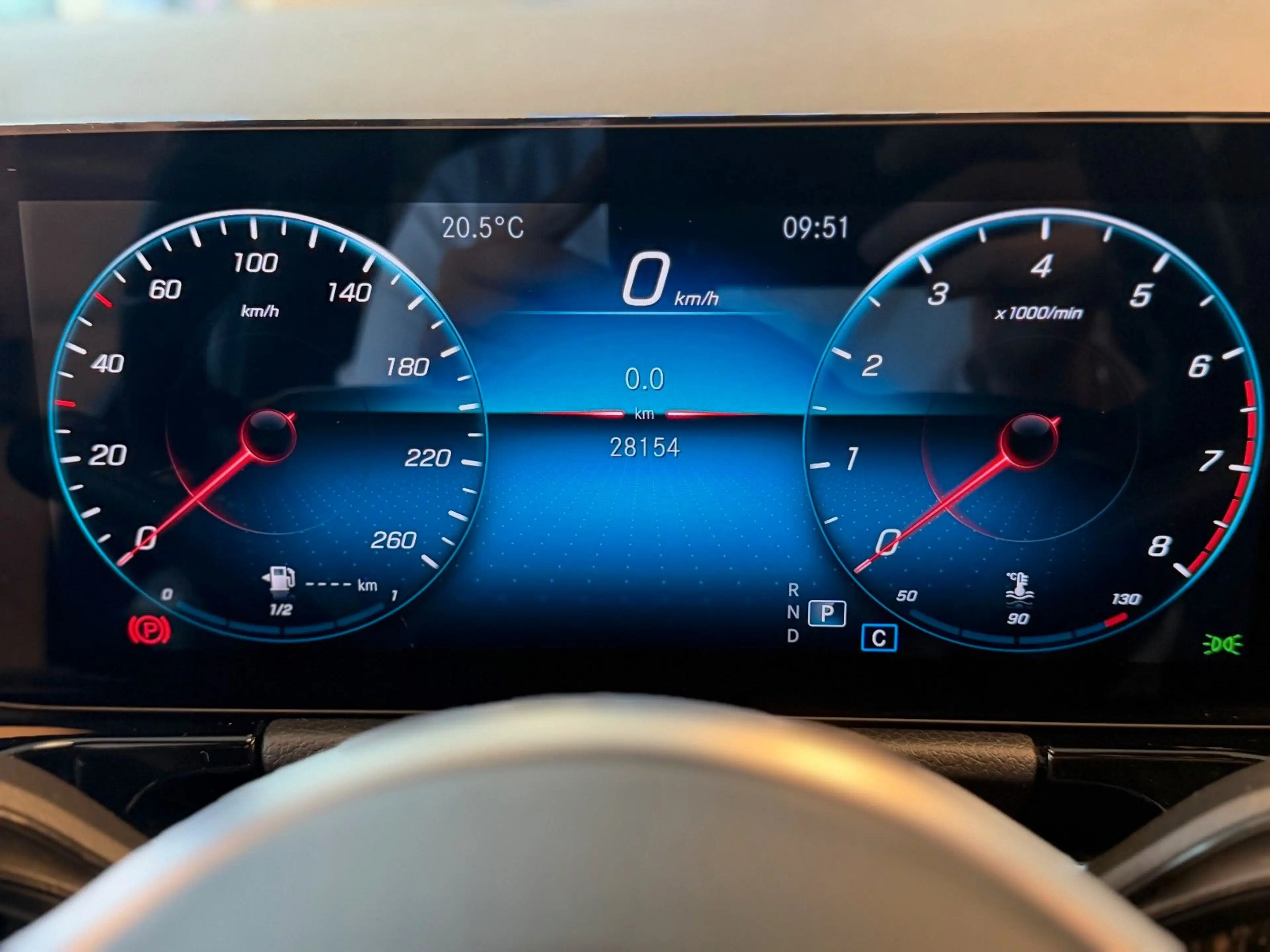 Mercedes-Benz B 200 Prog. 7G-DCT Pano-SHD AHK LED SHZ CarPlay — photo 22