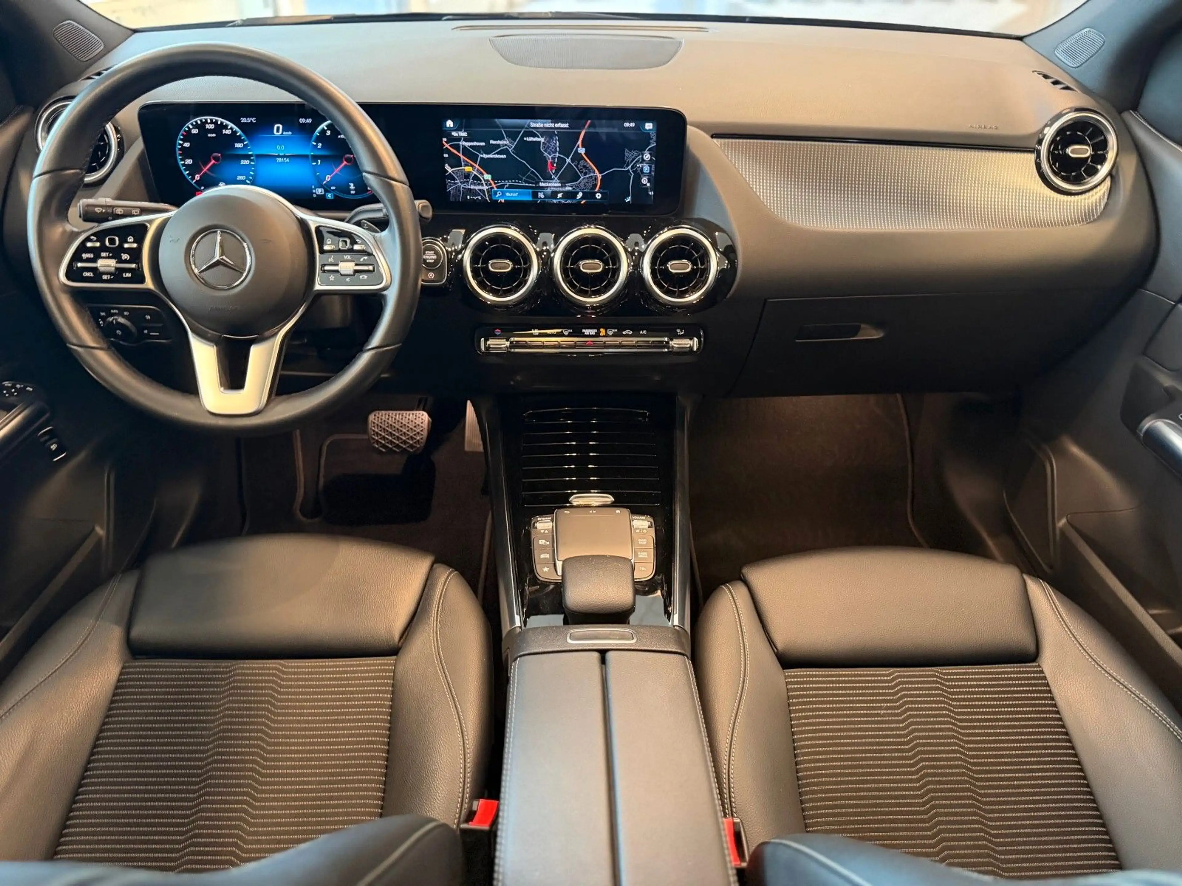 Mercedes-Benz B 200 Prog. 7G-DCT Pano-SHD AHK LED SHZ CarPlay — photo 14