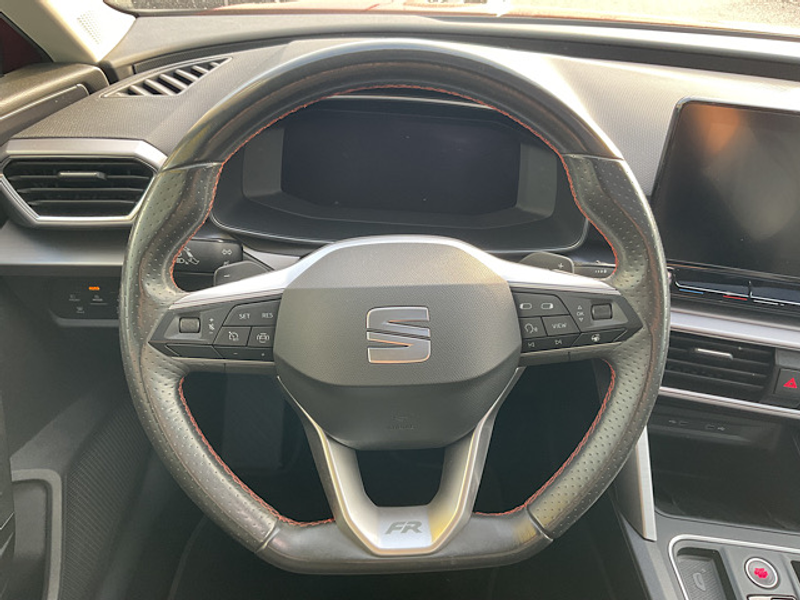 SEAT Leon Leon Sportstourer 2.0 TDI DSG FR *AHK*PANO*LED* — photo 8