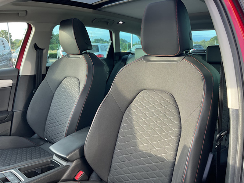 SEAT Leon Leon Sportstourer 2.0 TDI DSG FR *AHK*PANO*LED* — photo 11