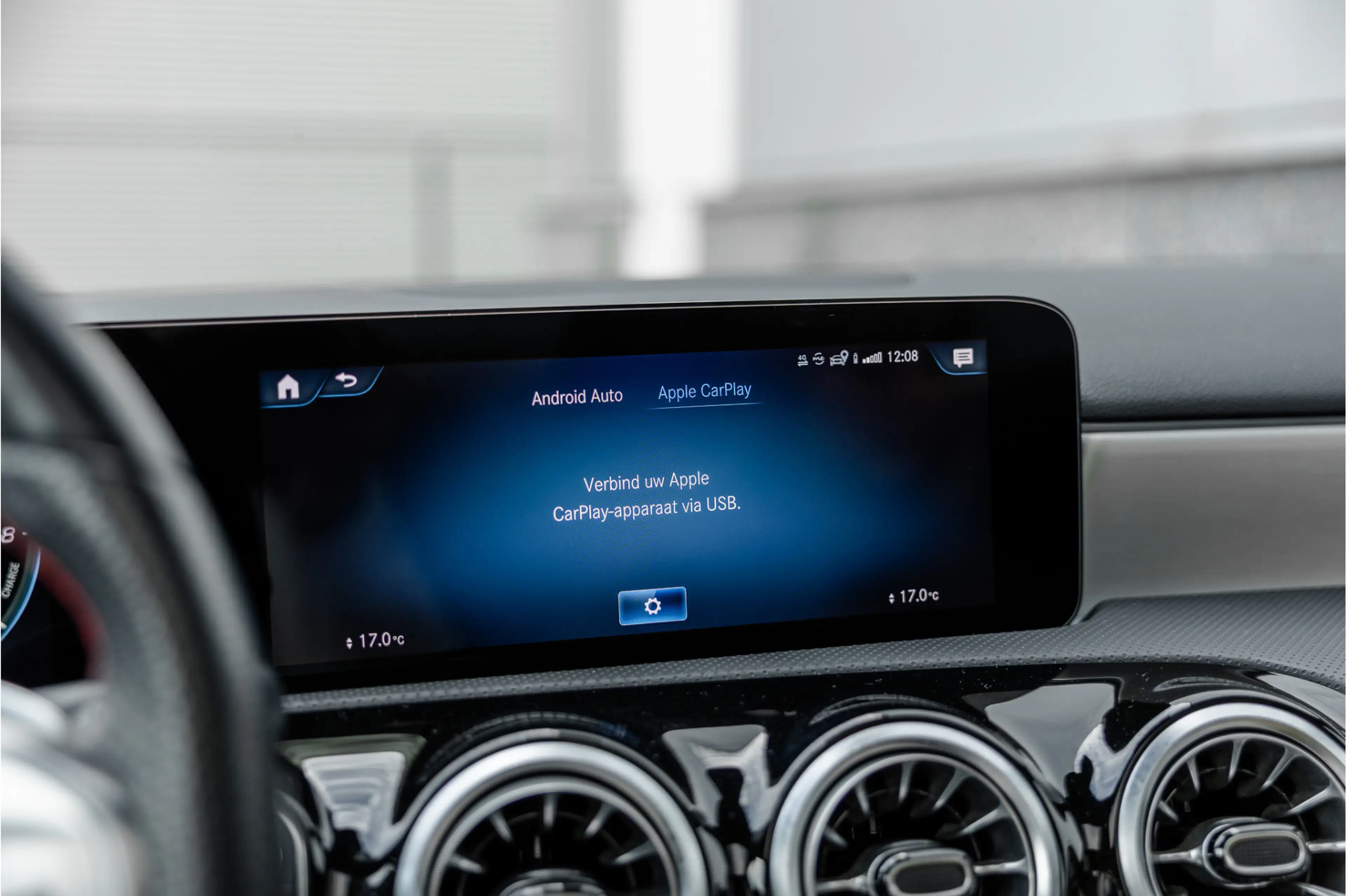 Mercedes-Benz A 250 e AMG Line Pano / Sfeerverlichting / Carplay / Nig — photo 17
