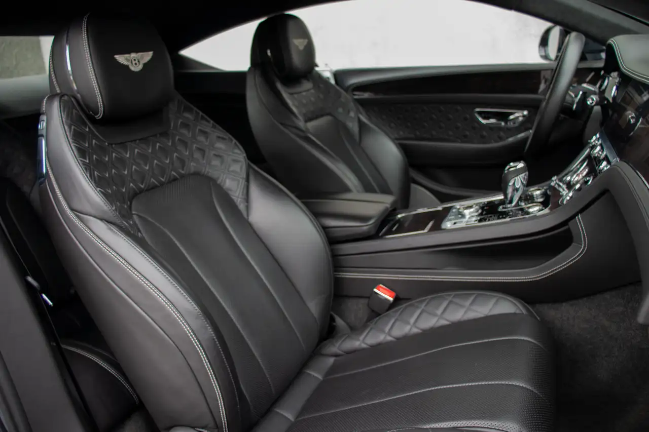 Bentley Continental GT 2021 — фото 15